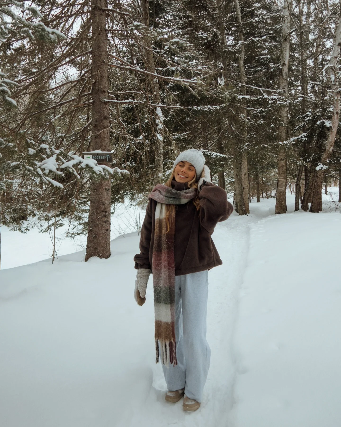 It&rsquo;s still winter in Minnesota but we are ready for spring!! :&rsquo;) 🌲💓
&bull;
&bull;
&bull;
#minnesota #minnesotaphotographer #minnesotalife #springhassprung #cabinlife keywords Minnesota, Cabin Life, Spring, Springtime, Cozy Cabin, Up Nor