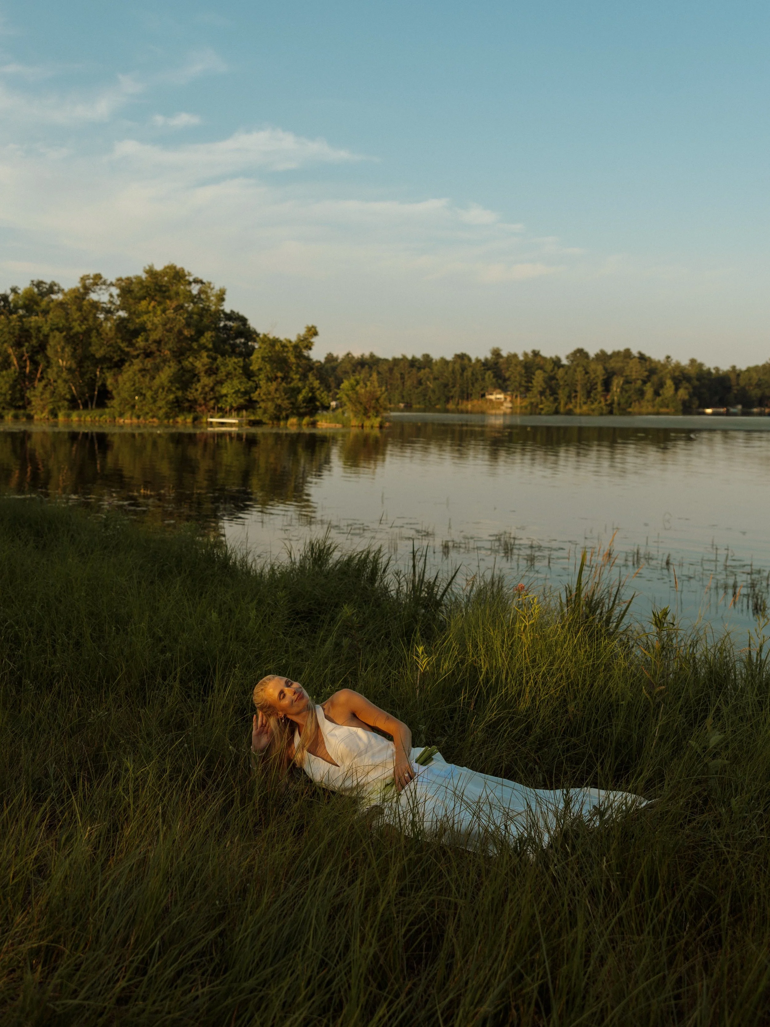 the dreamiest day at our fav place @catalyst.naturelink <3
&bull;
&bull;
&bull;
#minnesota #minnesotaphotographer #weddingphotographer #minnesotabride #woodsywedding