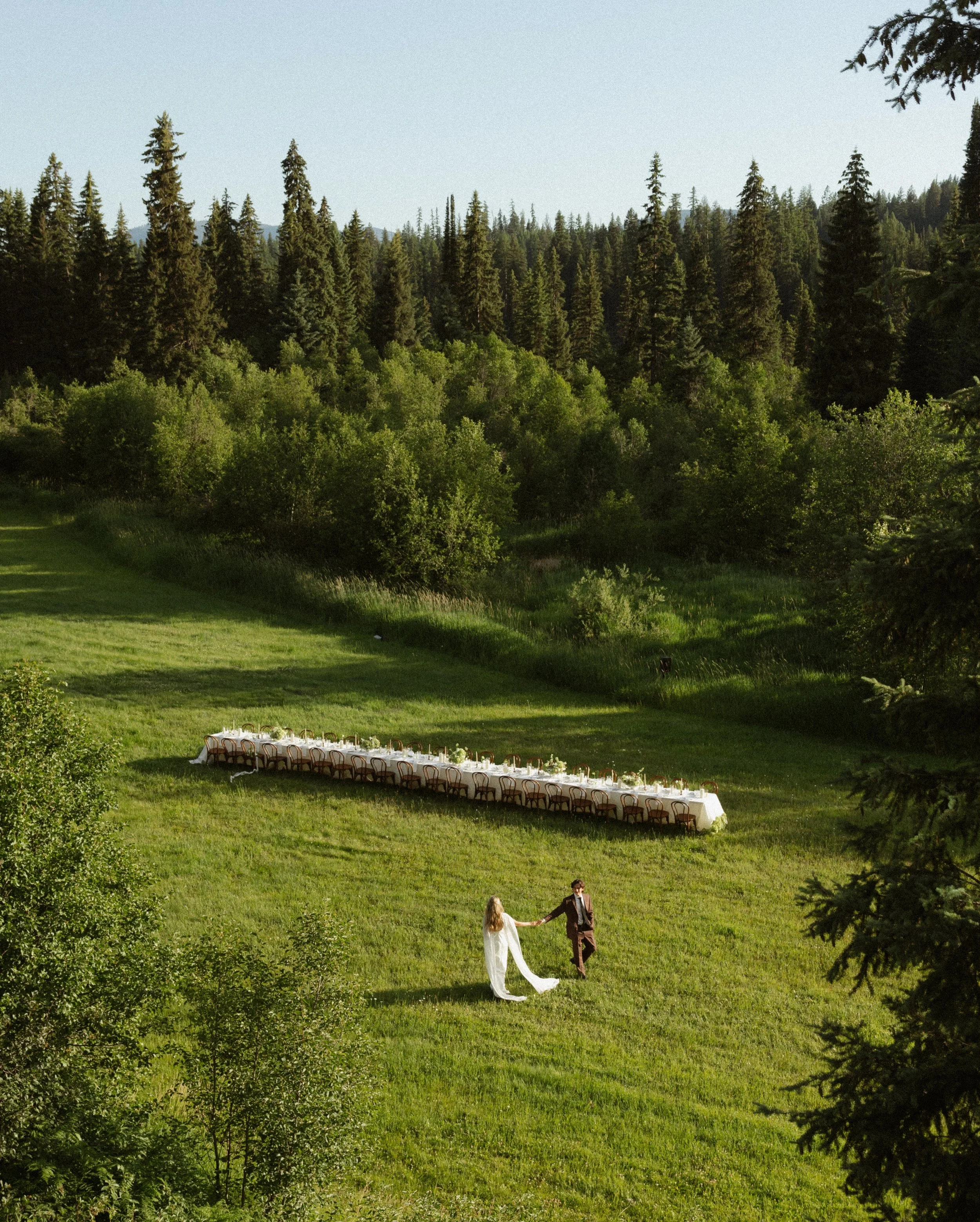 One year married &amp; 8 years together!🫶🏻 The sweetest year yet! 
&bull;
&bull;
&bull;
#montana #montanawedding #minnesota #minnesotawedding #montanaphotographer