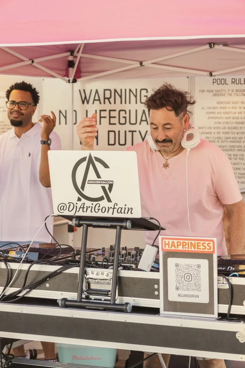 dj-ari-moxy-hotel-pool-party-8.jpeg