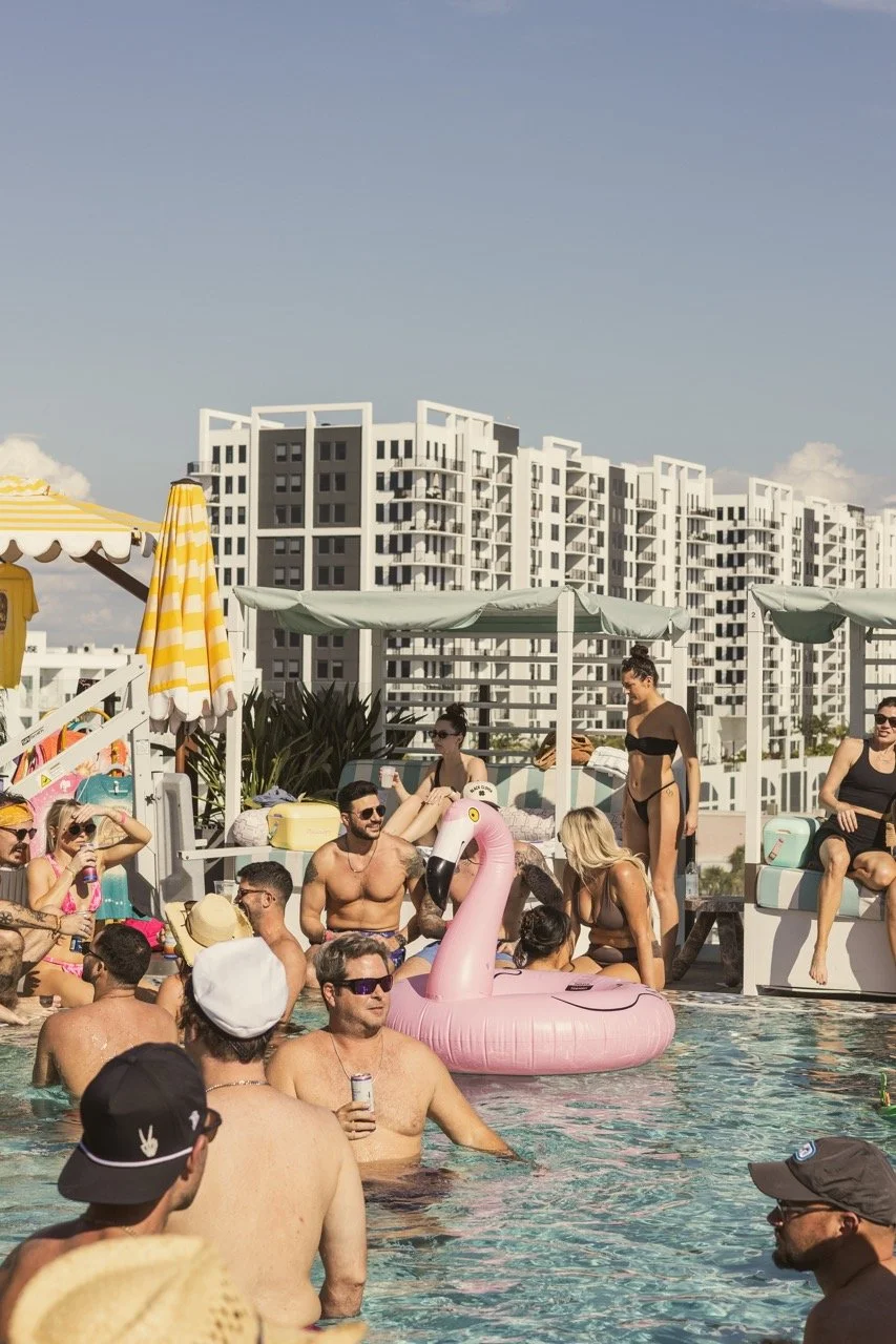dj-ari-moxy-hotel-pool-party-6.jpeg