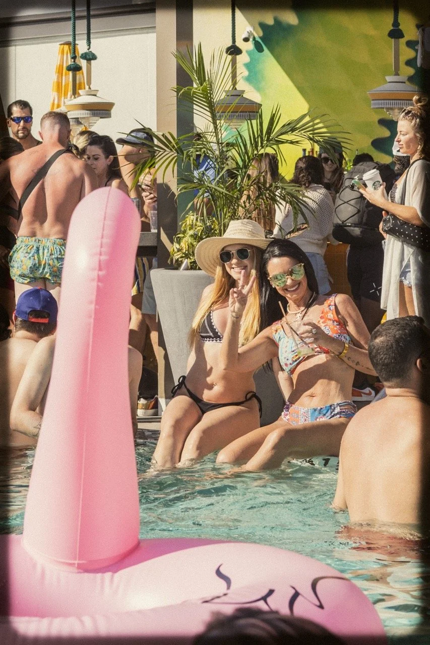 dj-ari-moxy-hotel-pool-party-3.jpeg