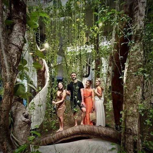 Experience a full day of stunning art and beautiful nature.