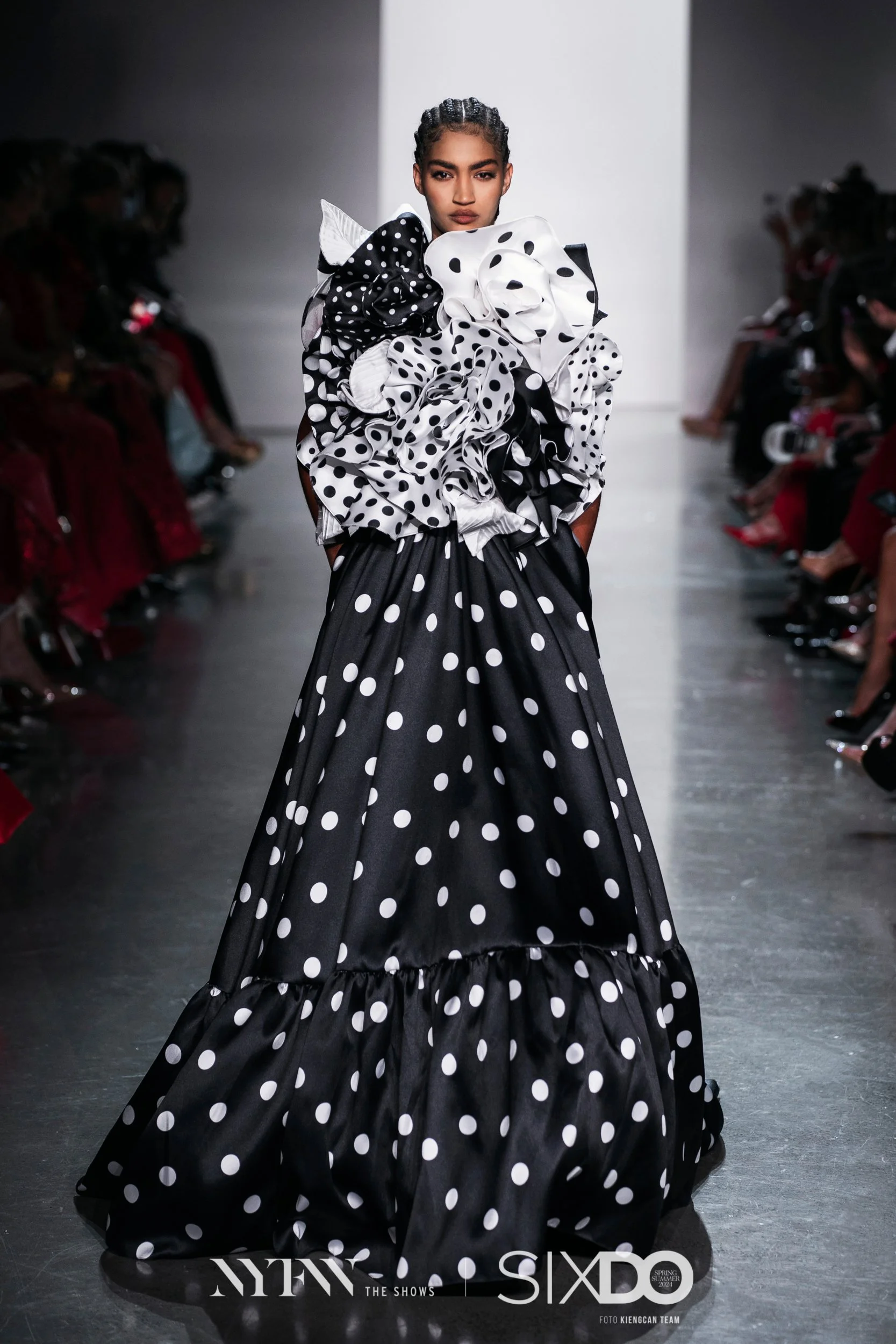 0103SIXDO NYFW foto KIENGCANTEAM.jpeg