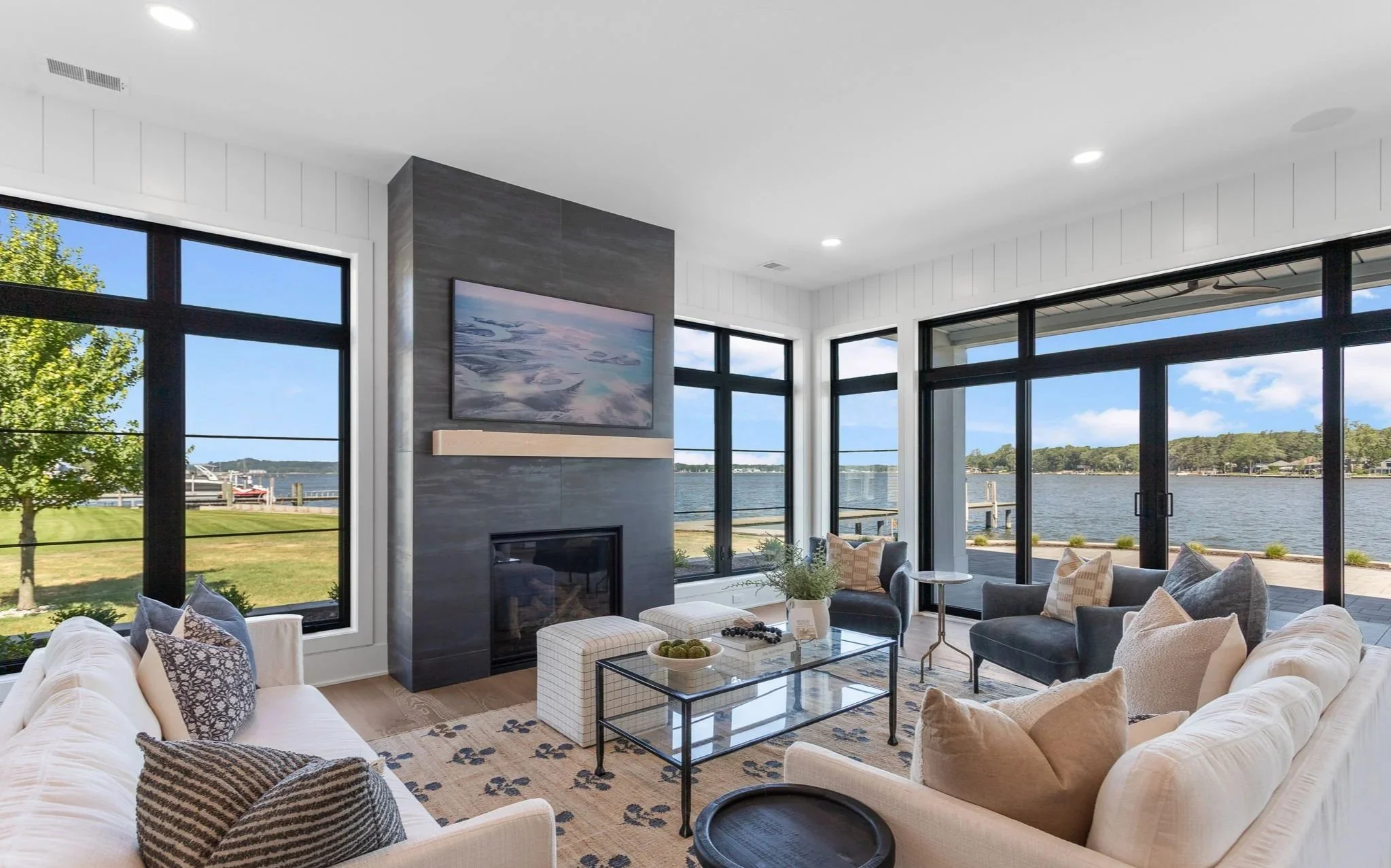 45-web-or-mls-1351-bayview-dr.jpg