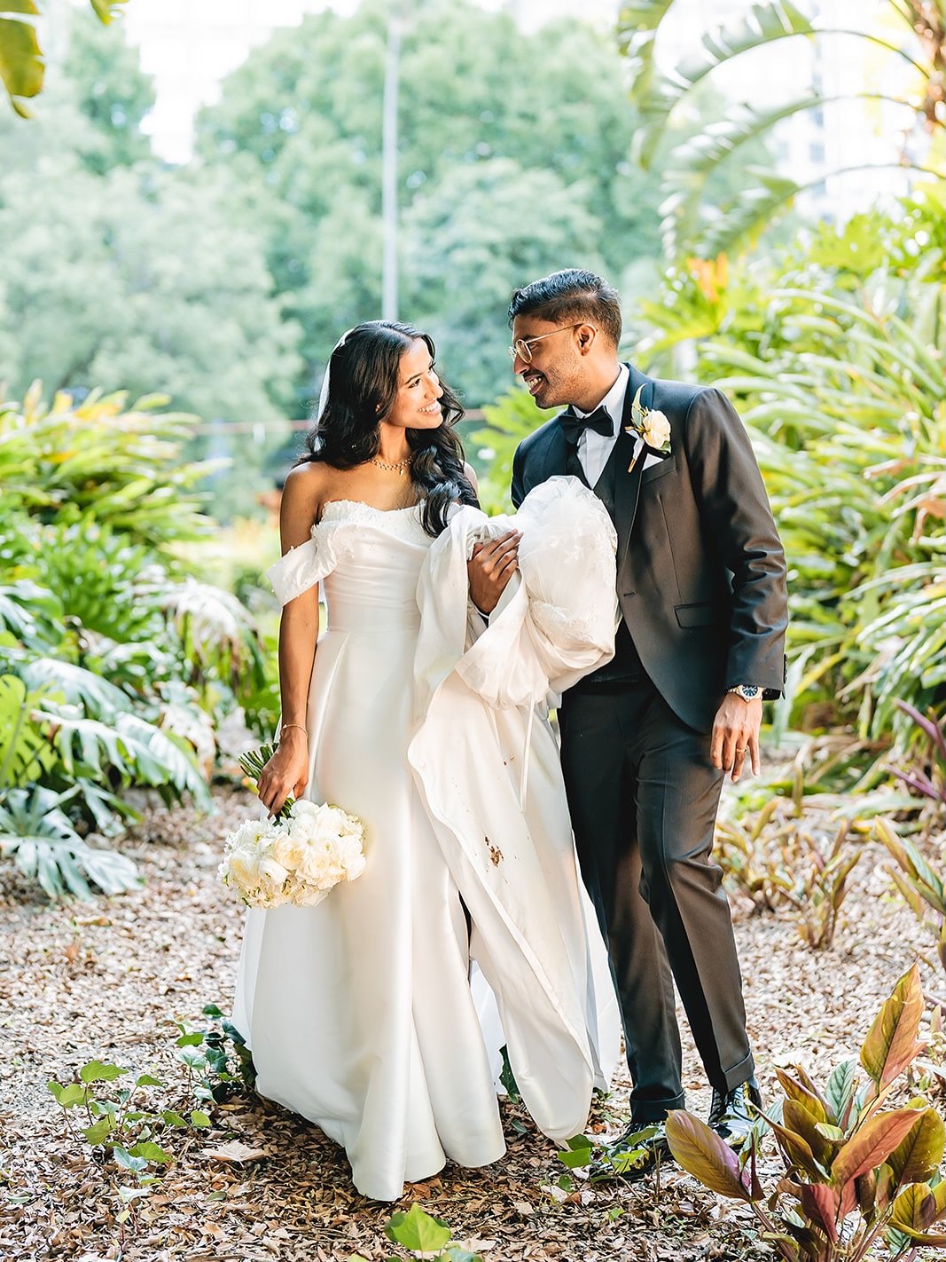 An epic affair.

#SydneyWedding #Couture #Bride #WeddingFilm #WeddingVideography #WeddingVideographer  #MelbourneWedding  #Romance #WeddingPhotography #Cinematic  #instawedding #BeautifulBride  #WeddingMoments #LoveStory #WeddingDay #WeddingPhotograp