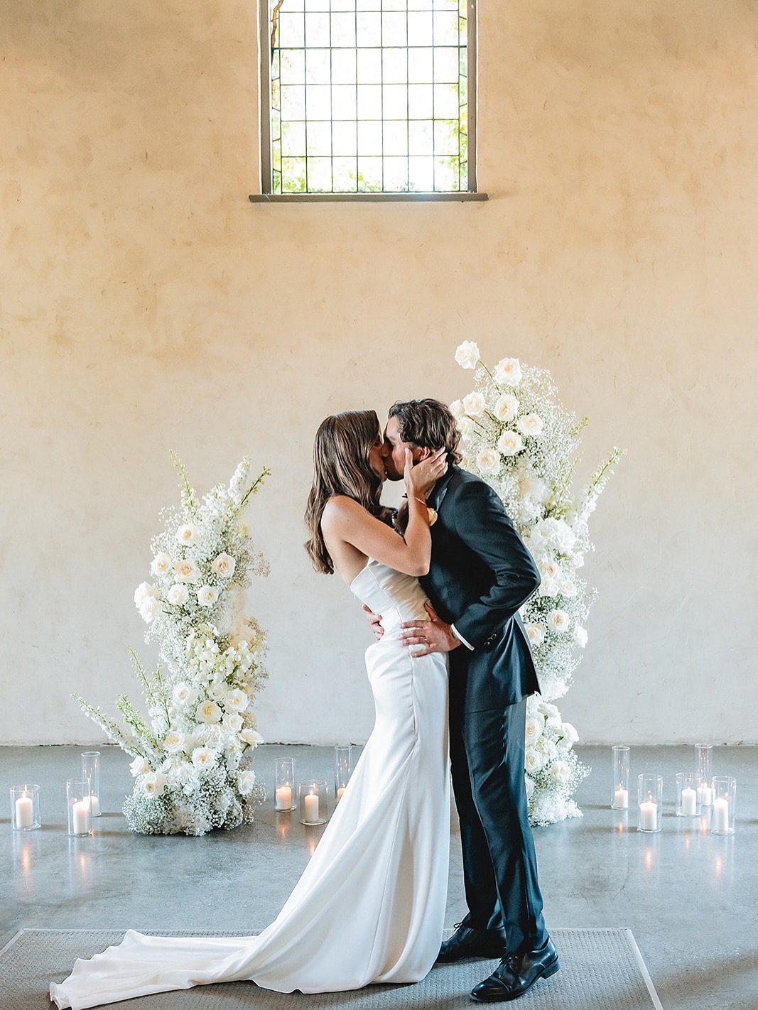 Moments at @stonesoftheyarravalley 

#SydneyWedding #Couture #Bride #WeddingFilm #WeddingVideography #WeddingVideographer  #MelbourneWedding  #Romance #WeddingPhotography #Cinematic  #instawedding #BeautifulBride  #WeddingMoments #LoveStory #WeddingD