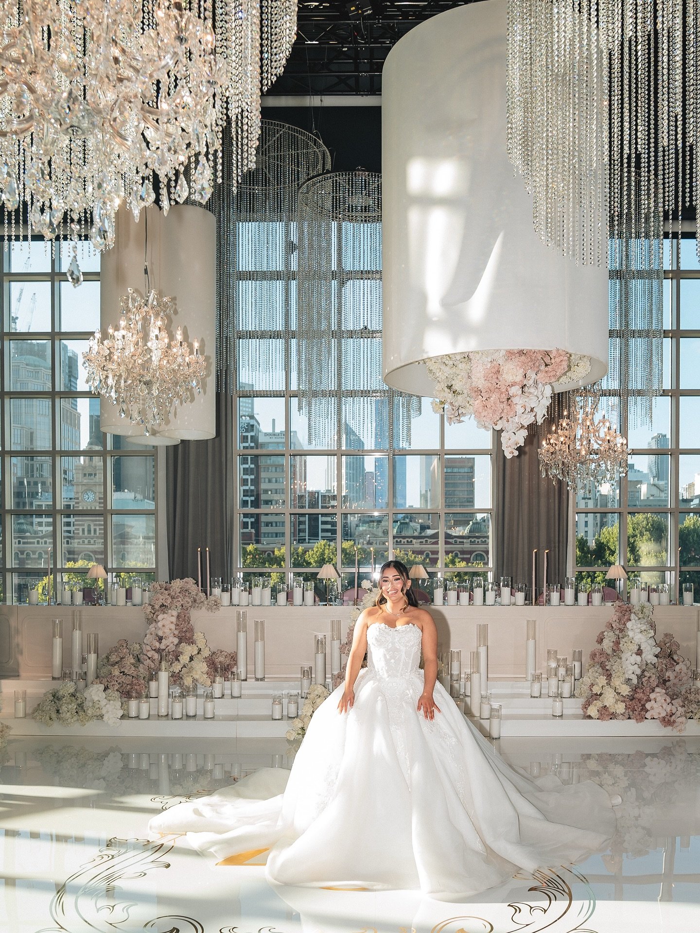 Amica x Metropolis.

#SydneyWedding #Couture #Bride #WeddingFilm #WeddingVideography #WeddingVideographer  #MelbourneWedding  #Romance #WeddingPhotography #Cinematic  #instawedding #BeautifulBride  #WeddingMoments #LoveStory #WeddingDay #WeddingPhoto