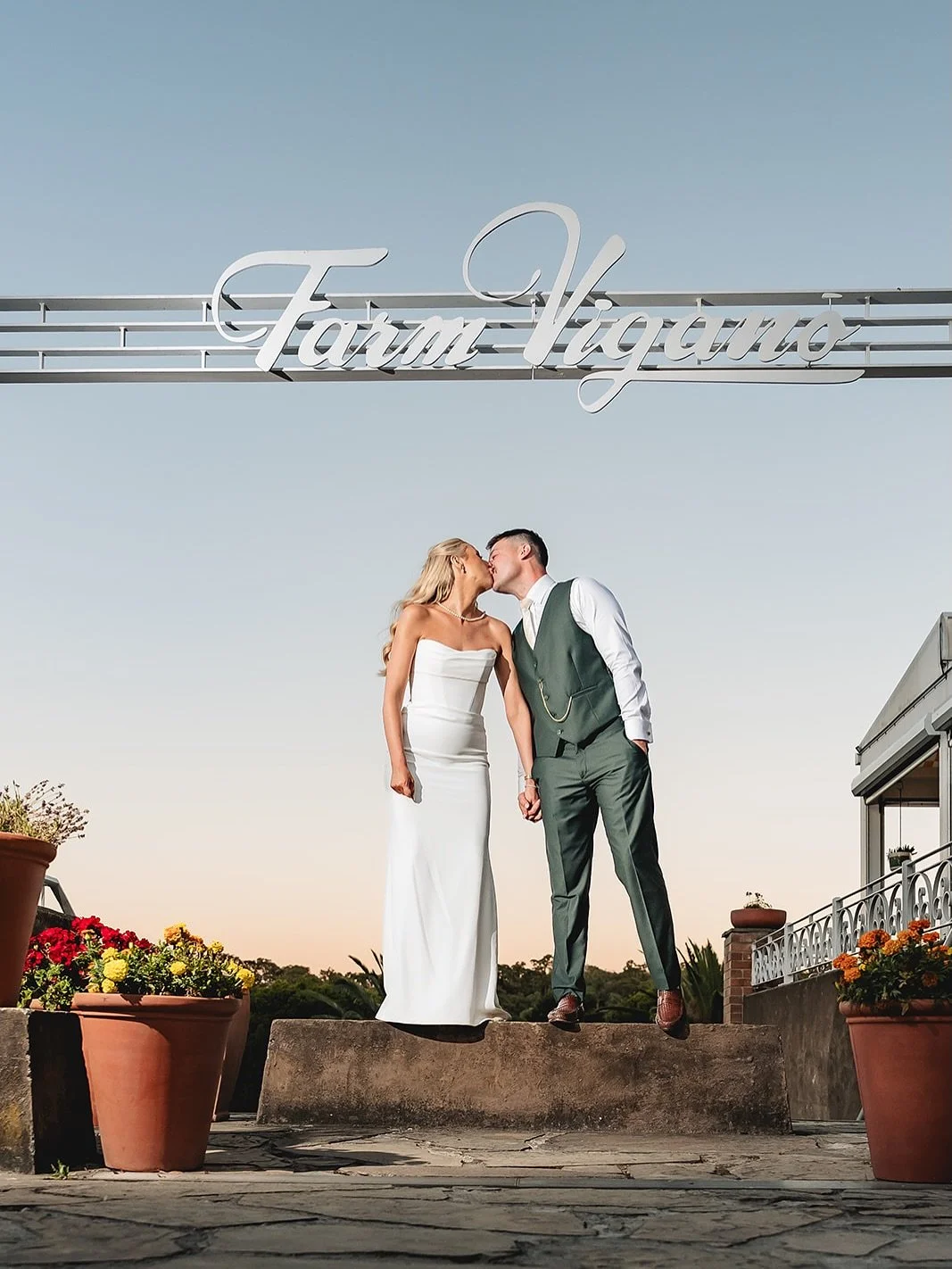 Matt &amp; Sarajane 🥂

#SydneyWedding #Couture #Bride #WeddingFilm #WeddingVideography #WeddingVideographer  #MelbourneWedding  #Romance #WeddingPhotography #Cinematic  #instawedding #BeautifulBride  #WeddingMoments #LoveStory #WeddingDay #WeddingPh