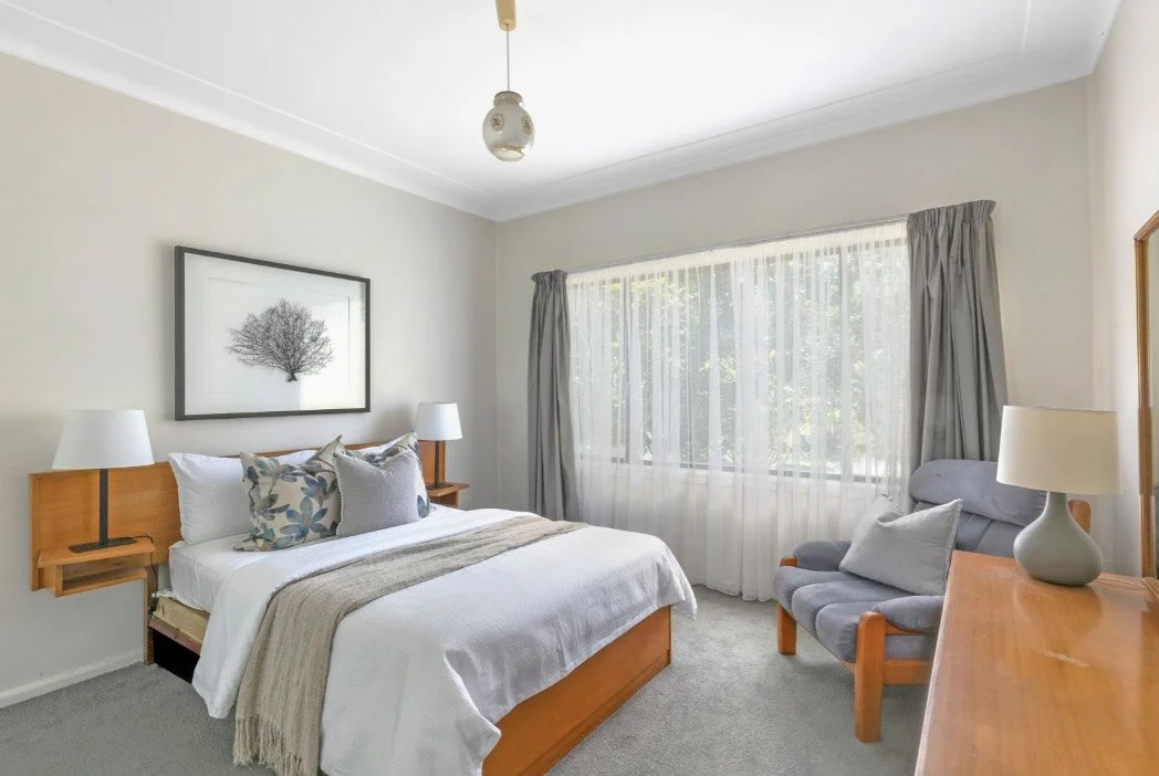 parkes main bed.jpg