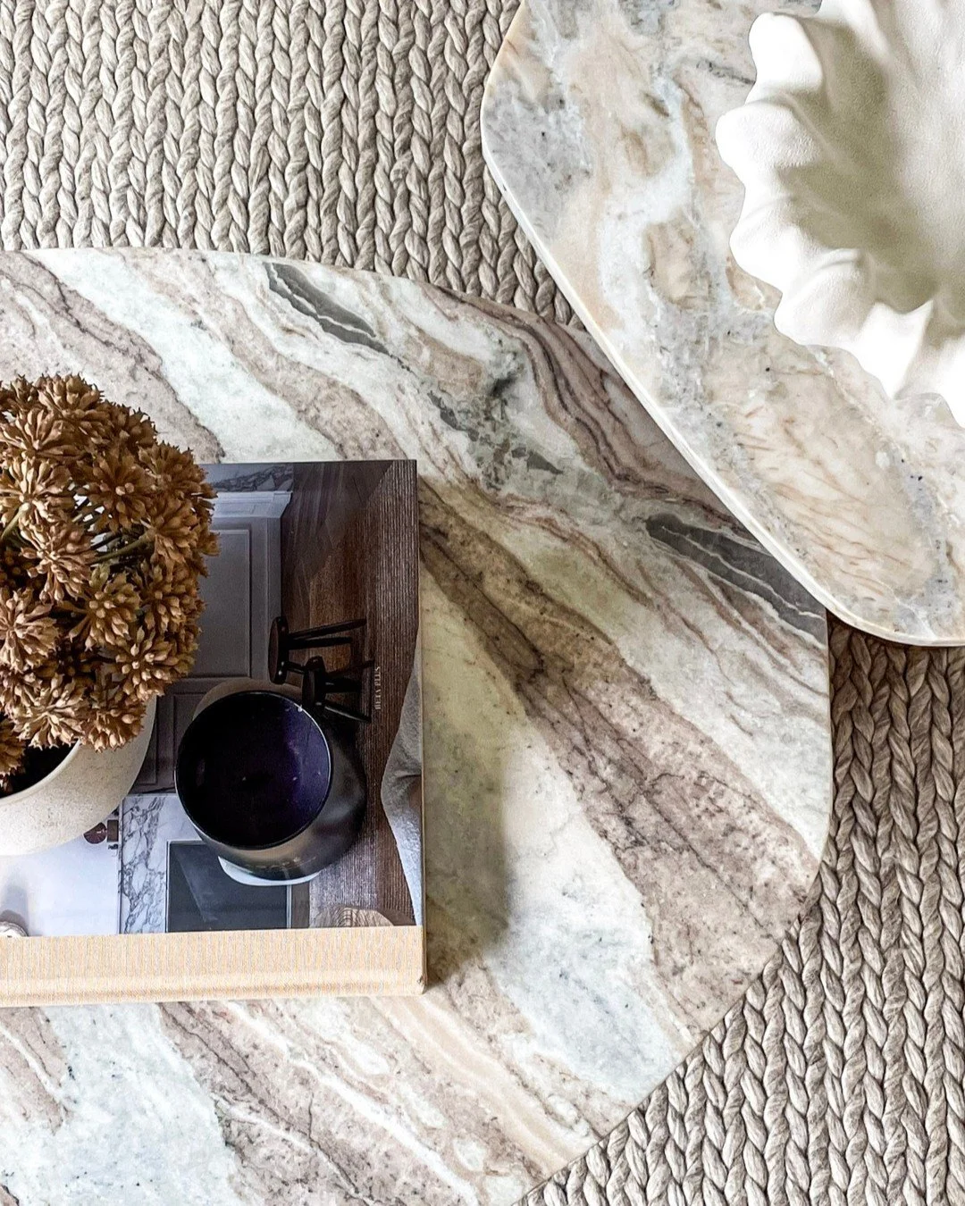 A neutral palette is anything but bland.

When thoughtfully layered, it brings warmth, texture and dimension to a room.