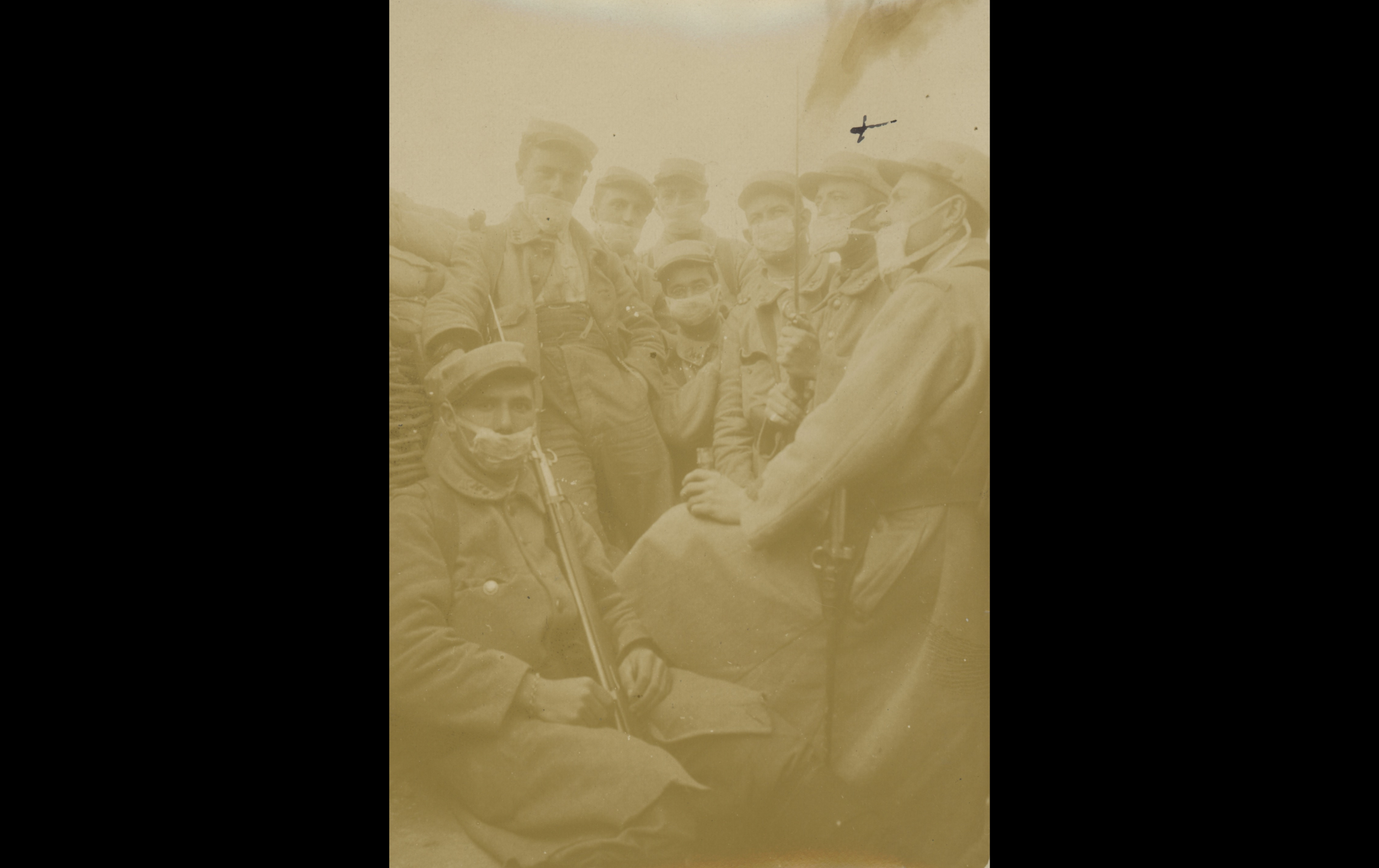 (15.10.A) Group photo of young infantrymen of the 144th Infantry Regiment in a trench
Date: July 26th 1915
Location: ?
Unit: 144th Infantry Regiment
Author: ?
Present in the photo: 
1.
2. Emile HEUZÉ (Mle 1451)
FM:  tinyurl.com/4kxx2w7e 
3.
4.
5.
6.
