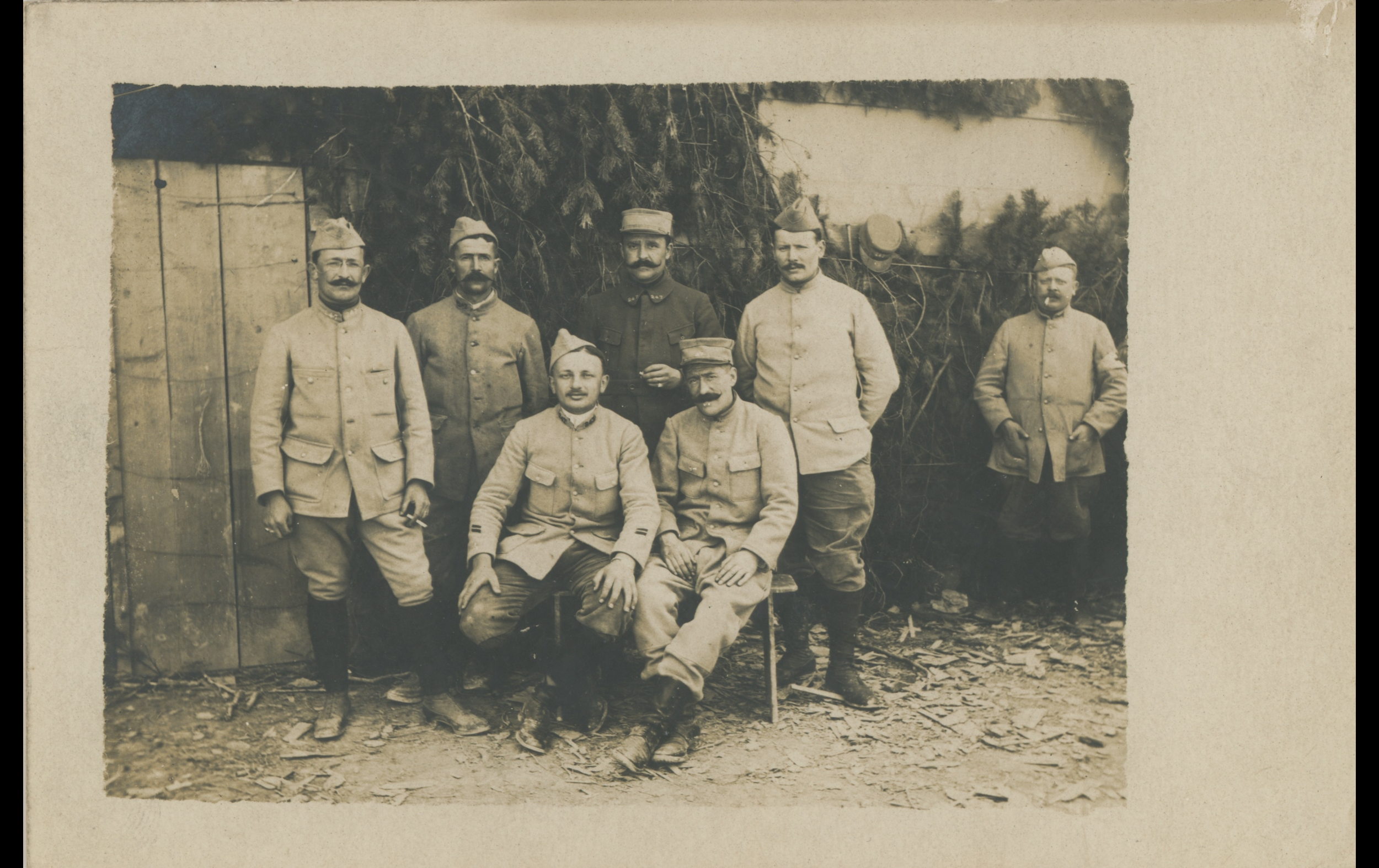 (16.81.A) Group photo of infantrymen of the 247th Infantry Regiment
Date: May 4th 1916
Location: ?
Unit: 247th Infantry Regiment
Author: Marcel Paul Victor Marie LANCELOT
Present in the photo: 
1. Marcel Paul Victor Marie LANCELOT (Mle 451) MPLF 30.6