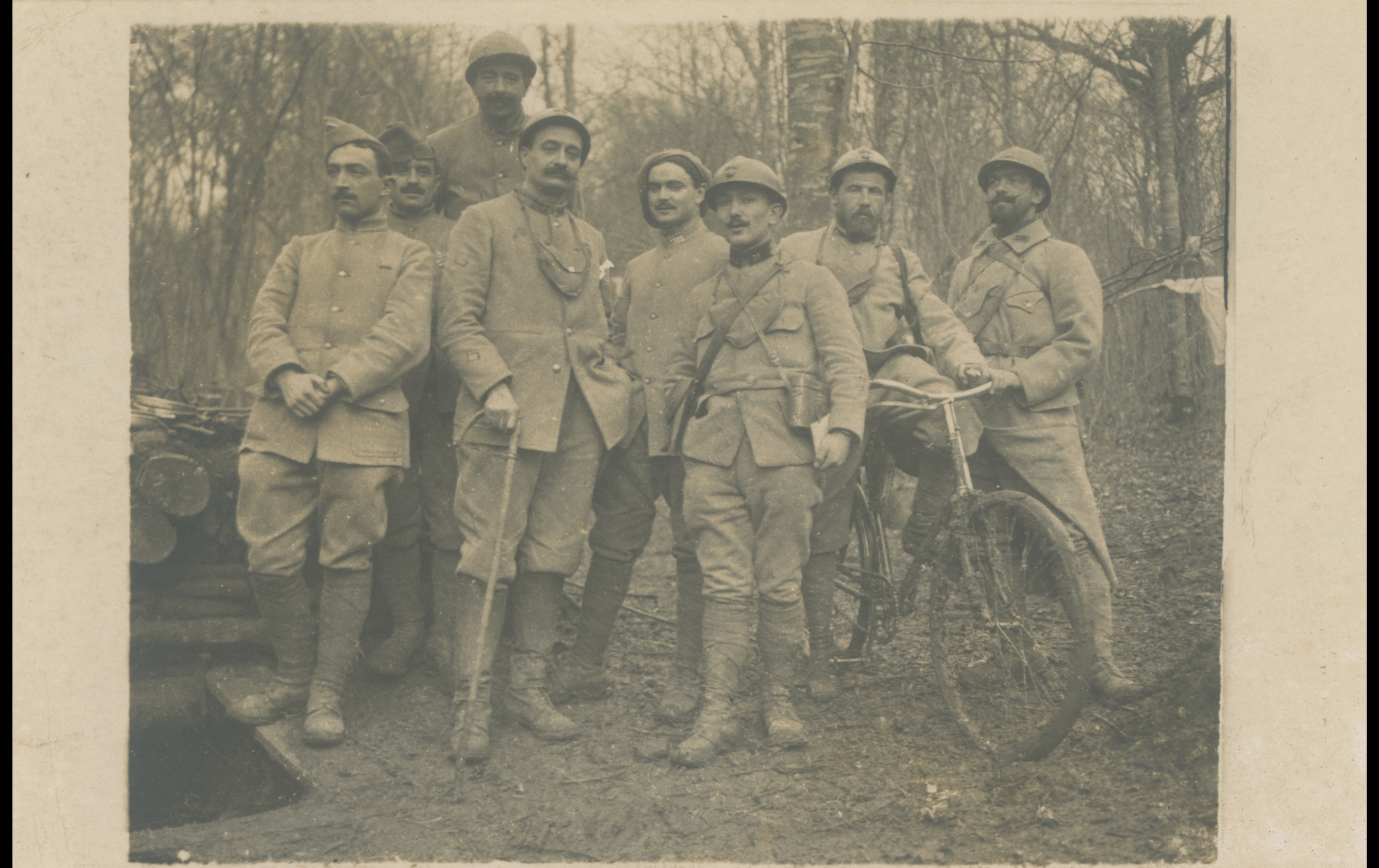 (16.53.A) Group photo of infantrymen of the 312th Infantry Regiment
Date: January 31st 1916
Location: ?
Unit: 312th Infantry Regiment
Author: ?
Present in the photo: ?