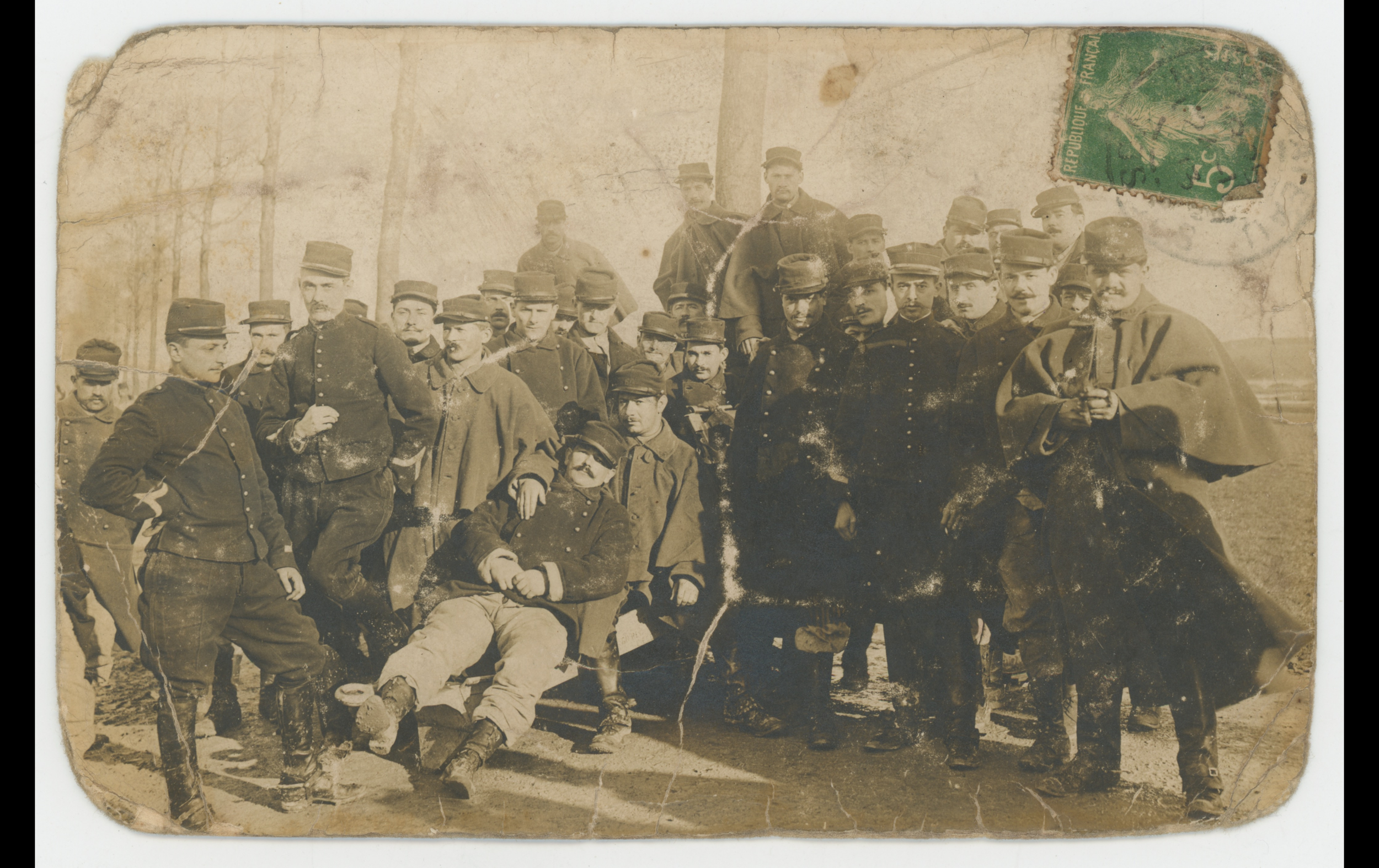 (14.16.A) Group photo of artillerymen of the 60th Artillery Regiment
Date: c.1913
Location: ?
Unit: 60th Artillery Regiment
Author: Louis Désiré MOGENOT
Present in the photo: 
1. Louis Désiré MOGENOT (Mle 4332) MPLF 3.3.1915 ✝
FM:  tinyurl.com/2p8zmm