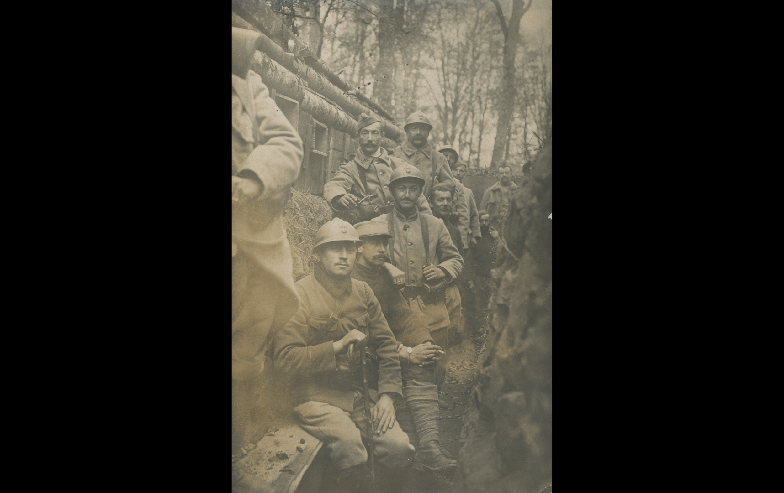 (15.1.A) Group photo of infantrymen of the 349th Infantry Regiment in a trench
Date: November 21st 1915
Location: Vosges, France [JMO]
Unit: 349th Infantry Regiment
Author: ?
Present in the photo: 
1. Joseph TREFFE (Mle 1873)
FM:  tinyurl.com/3f2dbrd