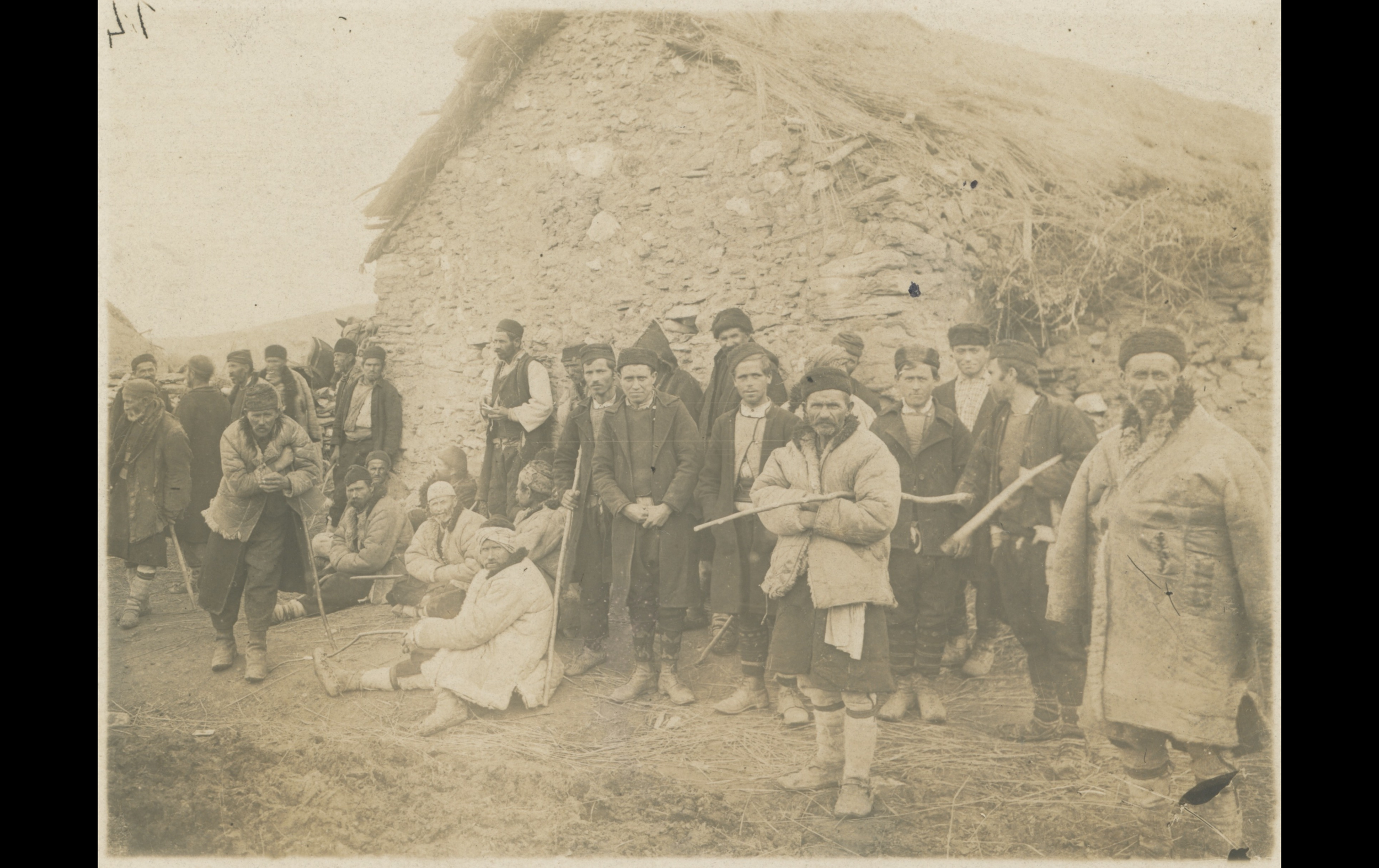 (17.16.A) Photo of Serbian civilians on Christmas Day
Date: December 25th 1917
Location: Serbia
Unit: 227th Infantry Regiment
Author: Charles Victor GODEFROY
Present in the photo: 
1. Charles Victor GODEFROY (Mle 1288)
FM:  tinyurl.com/yu9yt3a3 