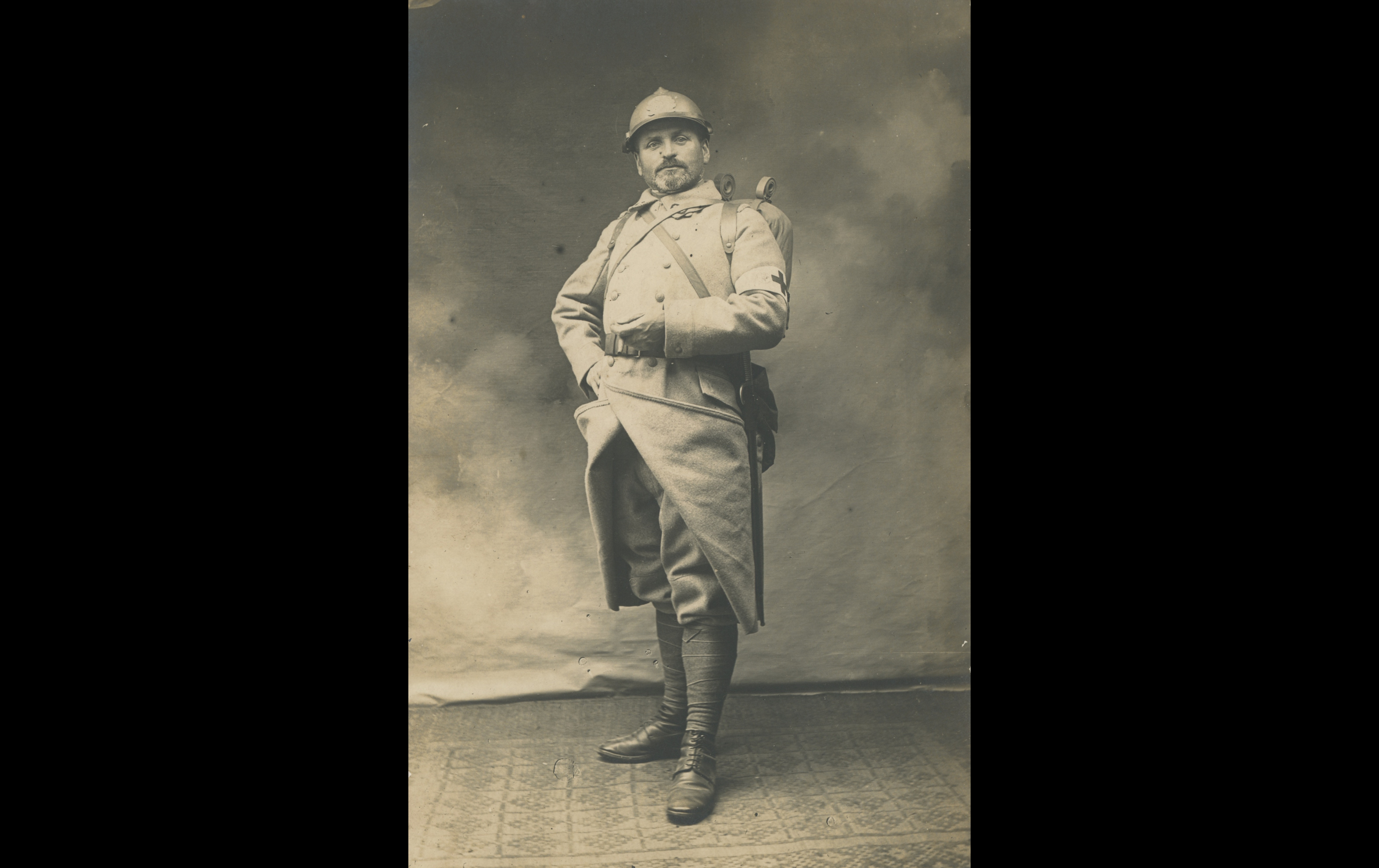 (16.55.A) Portrait of medic Jules Auguste BLONDEL
Date: July 15th 1916
Location: Studio
Unit: 10th Section of Territorial Military Nurses
Author: Jules Auguste BLONDEL
Present in the photo:
1. Jules Auguste BLONDEL (Mle 386)
FM:  tinyurl.com/y9y6dyvf