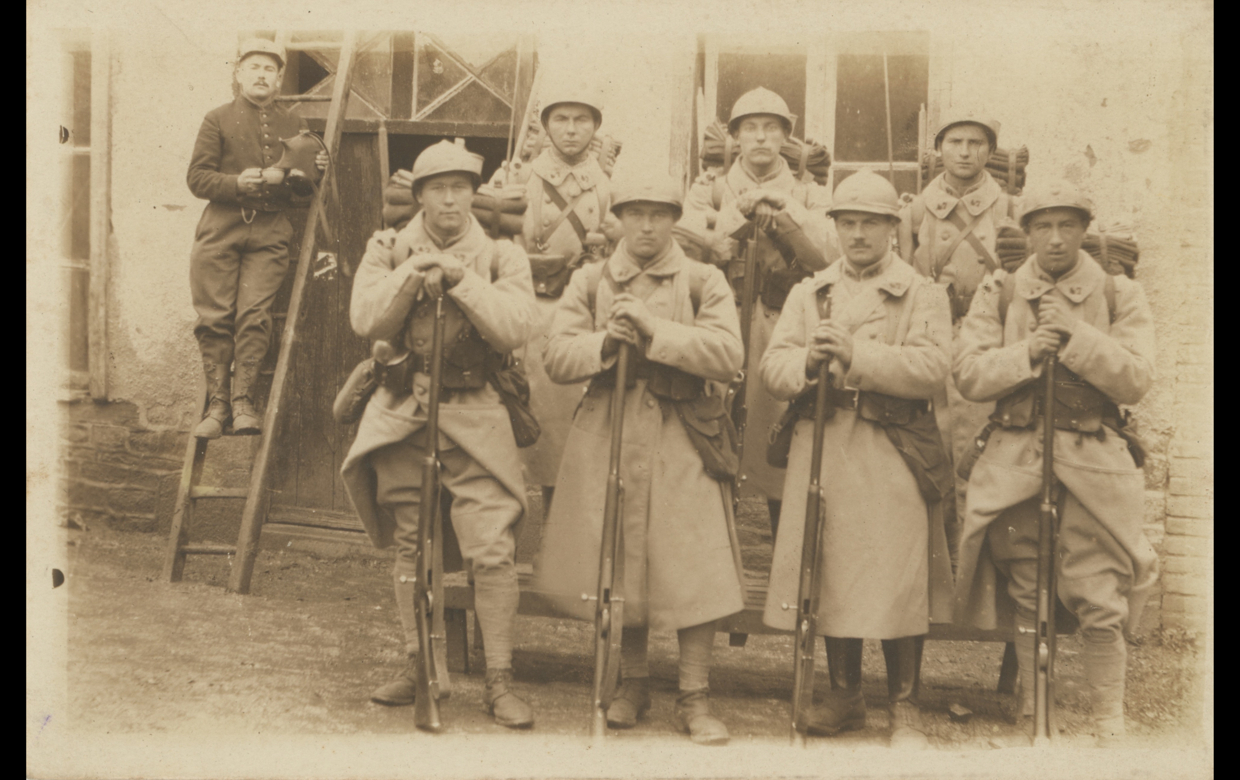 (16.73.2.A) Group photo of infantrymen of the 47th Infantry Regiment
Date: c.1916 - 1917
Location: ?
Unit: 47th Infantry Regiment
Author: ?
Present in the photo: ?