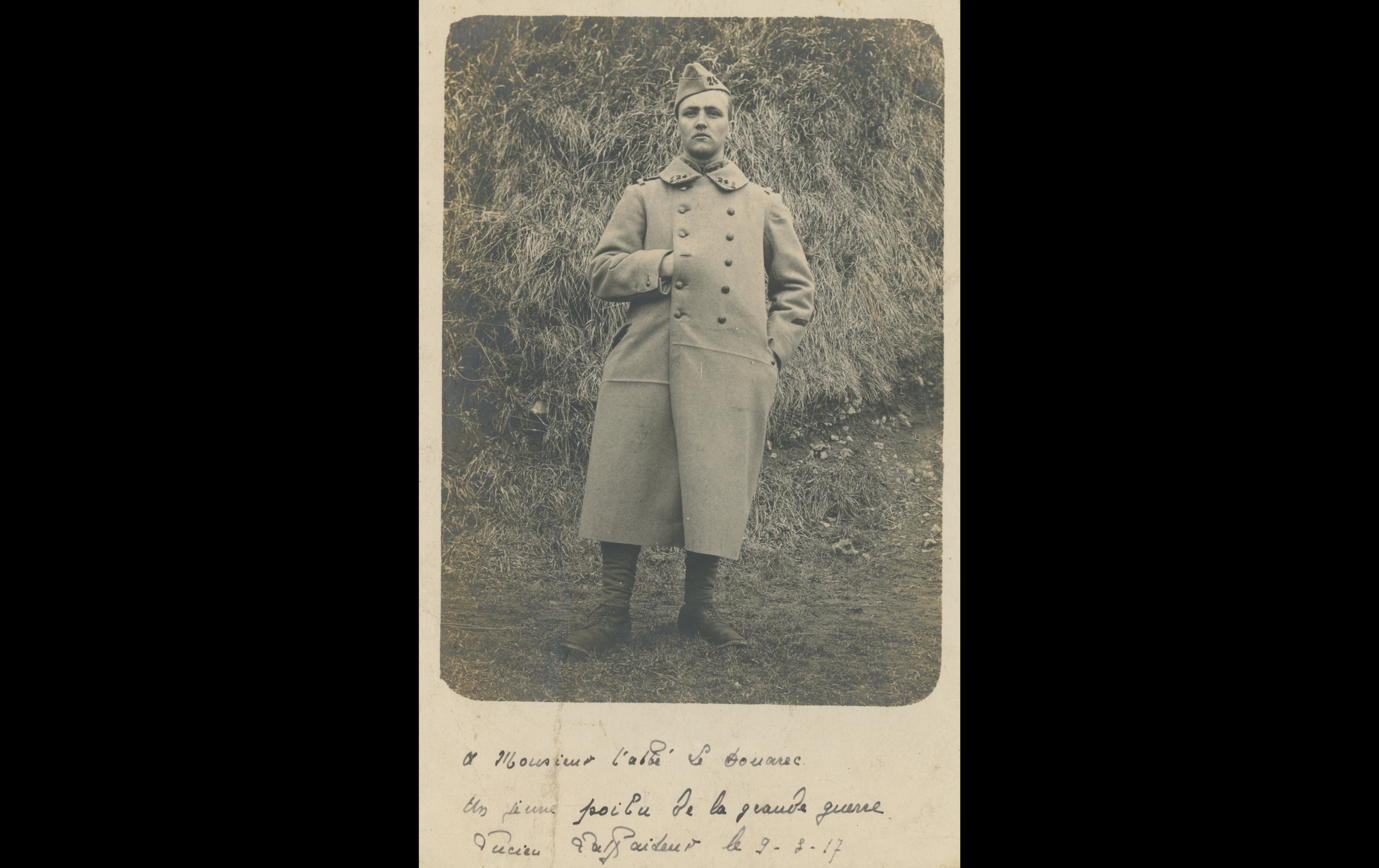 (17.14.A) Portrait of infantryman Lucien Désiré LAFFAITEUR
Date: March 9th 1917
Location: Bernay, France (27)
Unit: 24th Infantry Regiment
Author: Lucien Désiré LAFFAITEUR
Present in the photo: 
1. Lucien Désiré LAFFAITEUR (Mle 772)
FM:  tinyurl.com/