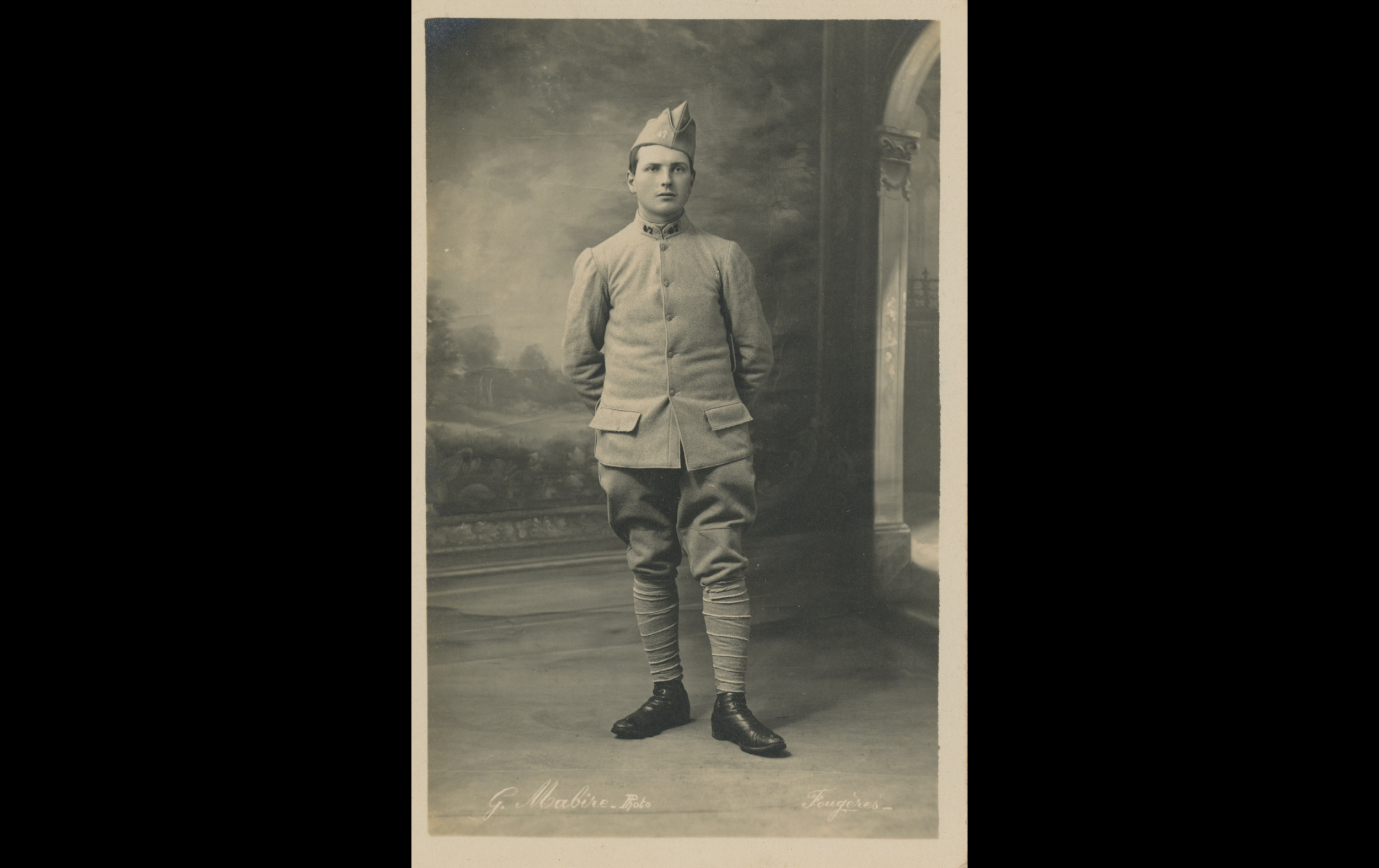 (17.35.A) Portrait of an infantryman of the 47th Infantry Regiment
Date: c.1917 - 1918
Location: Studio
Unit: 47th Infantry Regiment
Author: ?
Present in the photo: ?
