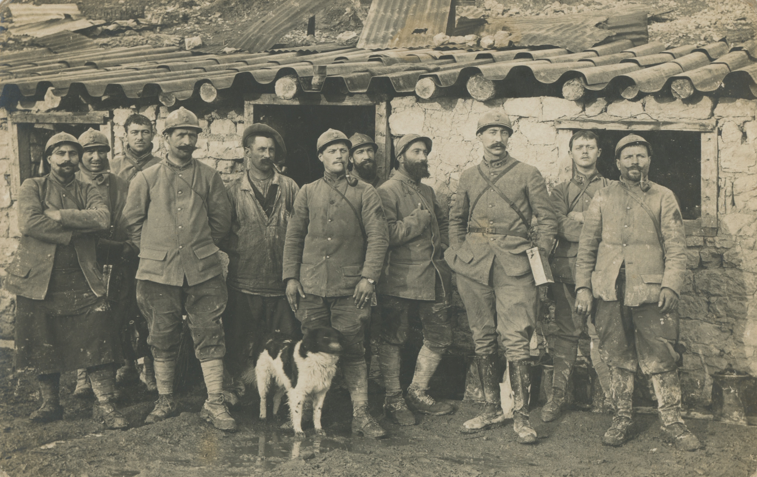 (17.29.A) Group photo of infantrymen of the 95th Infantry Regiment
Date: c.1916 - 1917
Location: ?
Unit: 95th Infantry Regiment
Author: ?
Present in the photo: ?