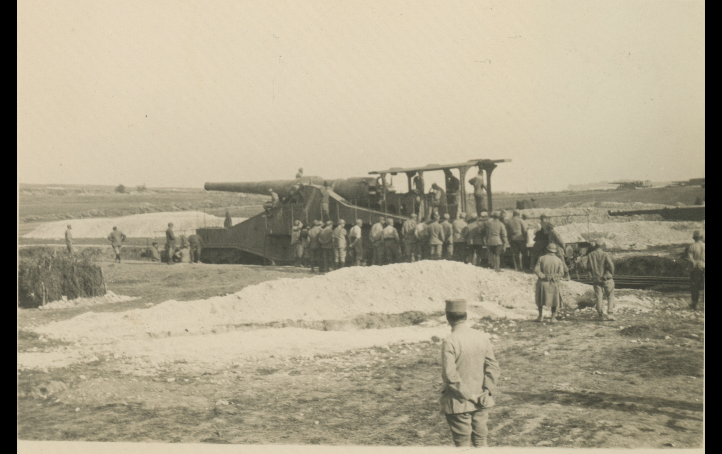 (16.27.3.A) Photo of 274mm railway heavy artillery cannon
Date: October 24th 1916
Location: Bray, France (27)
Unit: ?
Author: ?
Present in the photo: ?