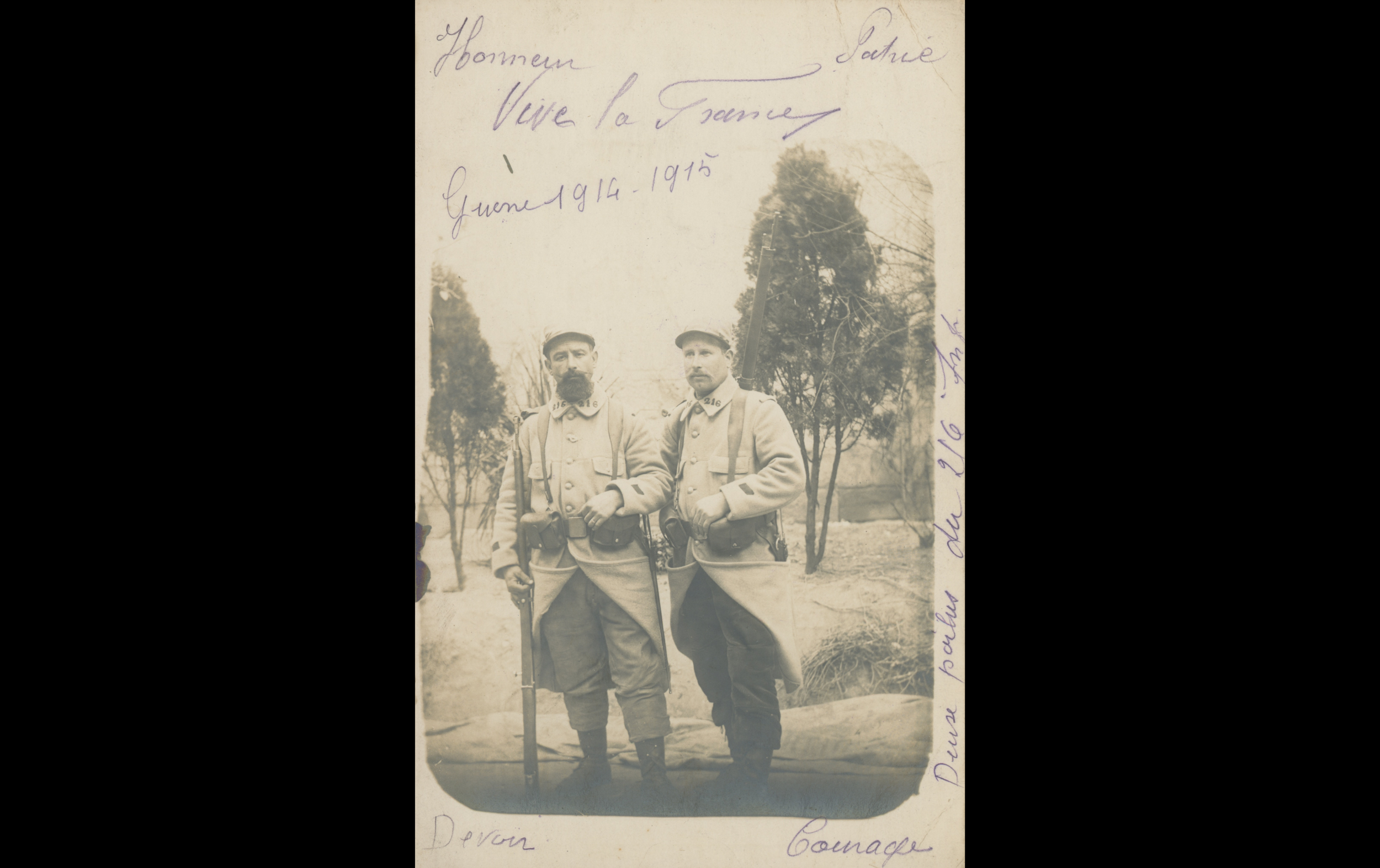 (15.21.A) Photo of two infantrymen of the 216th Infantry Regiment
Date: 1915
Location: Studio
Unit: 216th Infantry Regiment
Author: ?
Present in the photo: ?