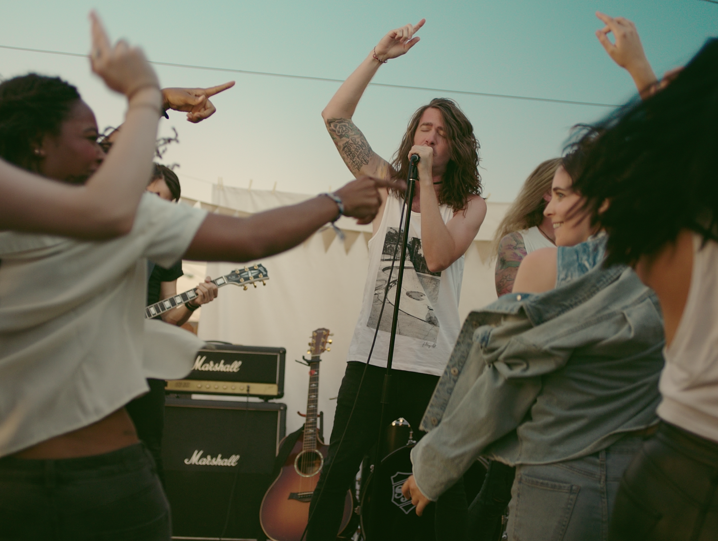 MAYDAYPARADE_OFTR21.png