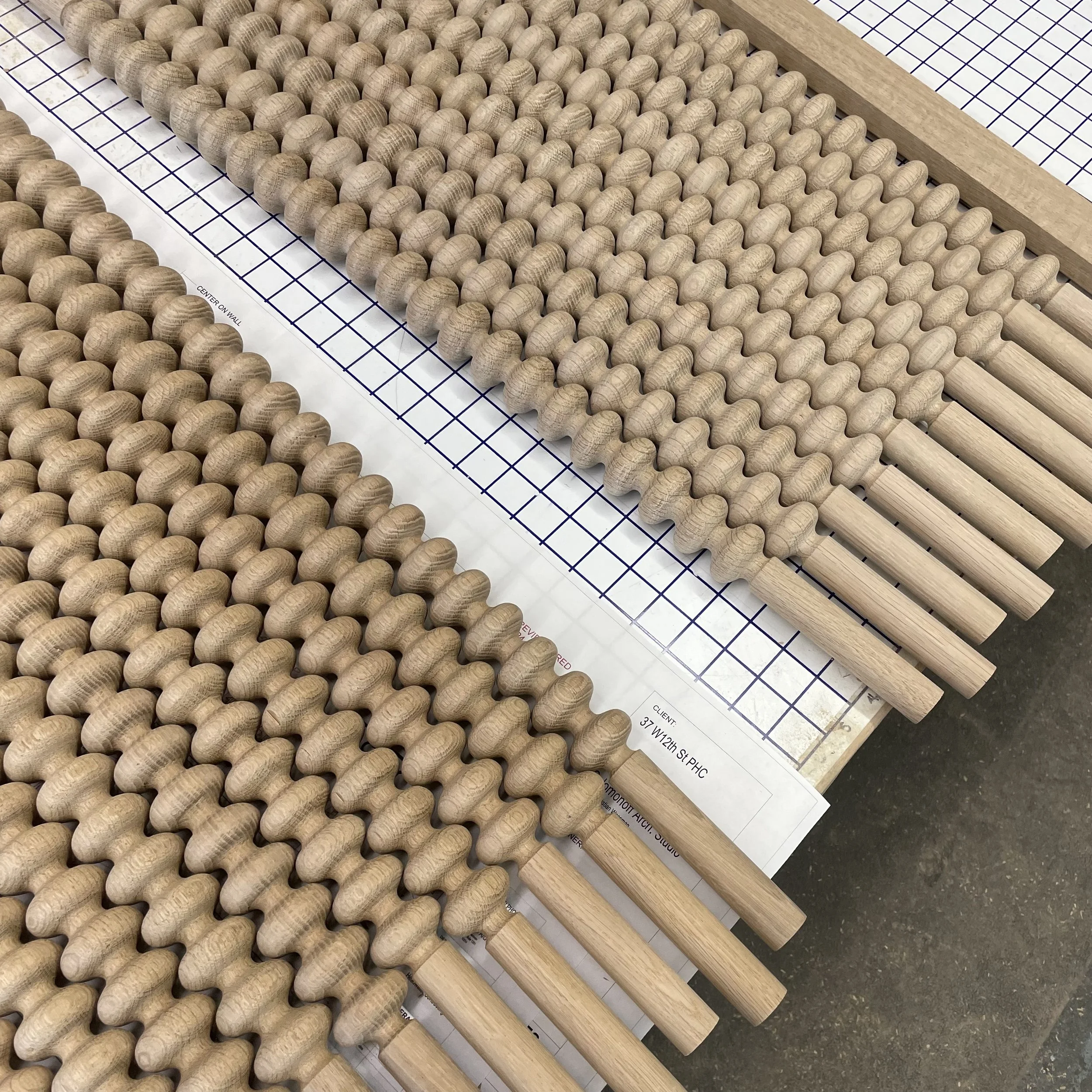 Bobbin style turned handrail balusters