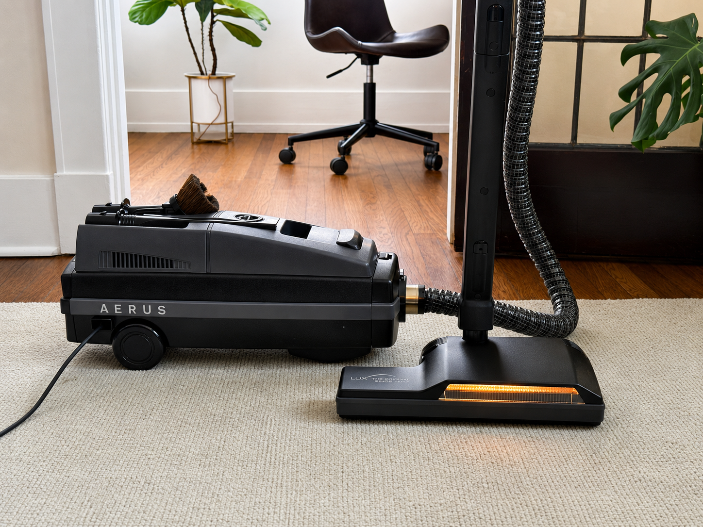Deluxe Powernozzle with Headlight Shown.