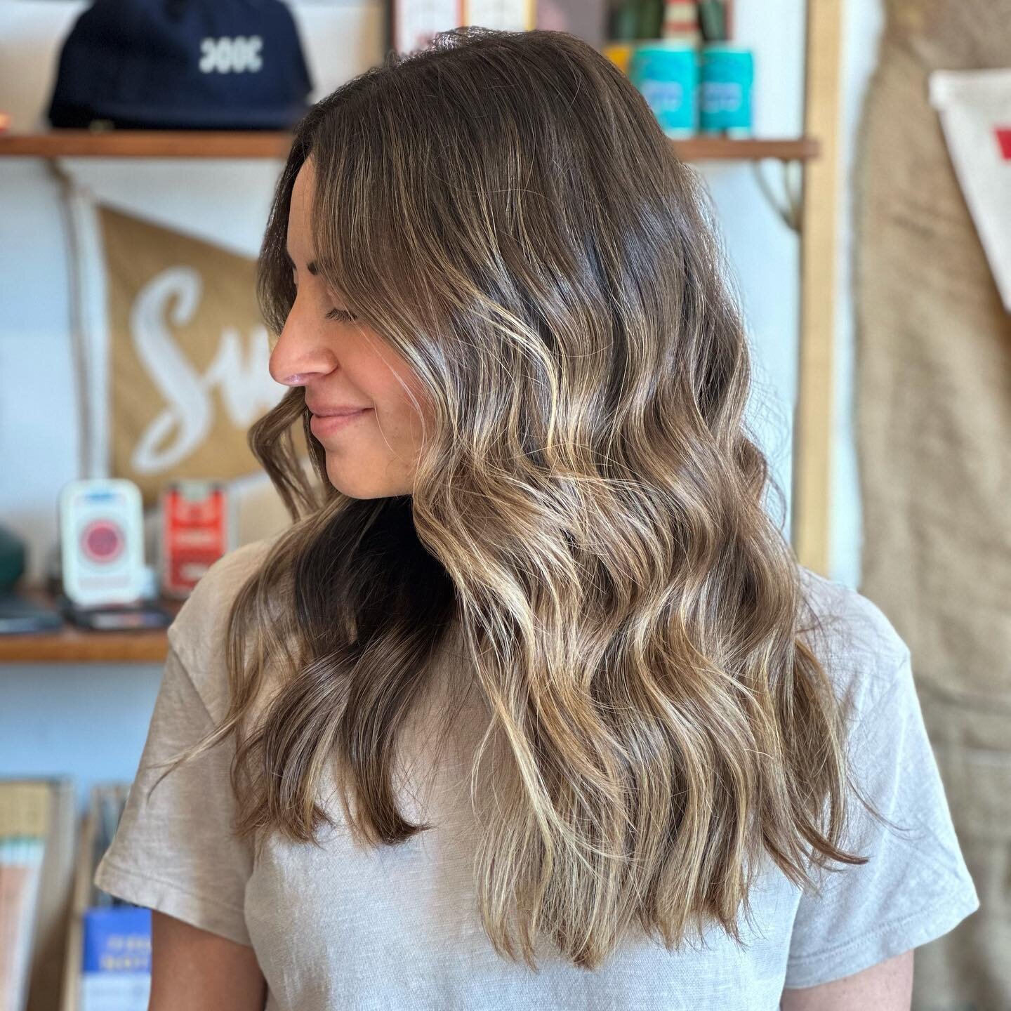 No filter ✨ no touch up ✨ just real life and a real gem of a human. Thanks @jamie_donahoe for being a dream client. 🤟🏼

#californiablonde #brondehaircolor #encinitassalon #haircoloreducator