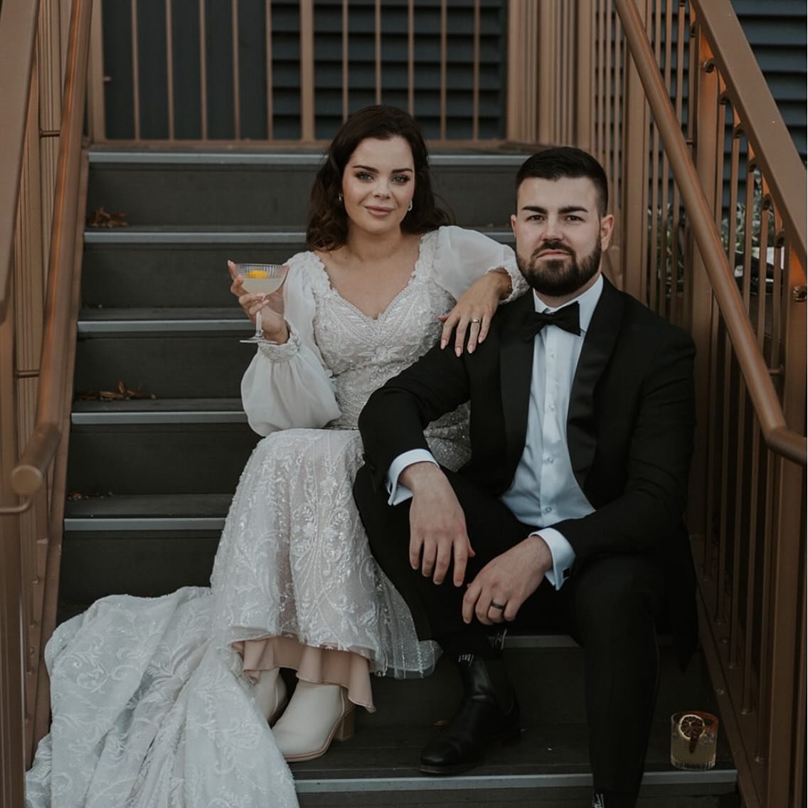 What a cute couple!! Love this pic!

Hair and makeup me 
@queenstownelopementsnz 
@carlamitchellphotography 
@soda_queenstown 

#nzmakeupartist #bridalhairandmakeup #weddingmakeup #bridalhair #bridalmakeup #queenstownwedding #queenstownmakeupartist #