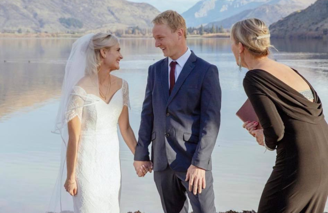 Bridal Hair Queenstown Hair and Makeup Artist Mobile Beautiful hair for