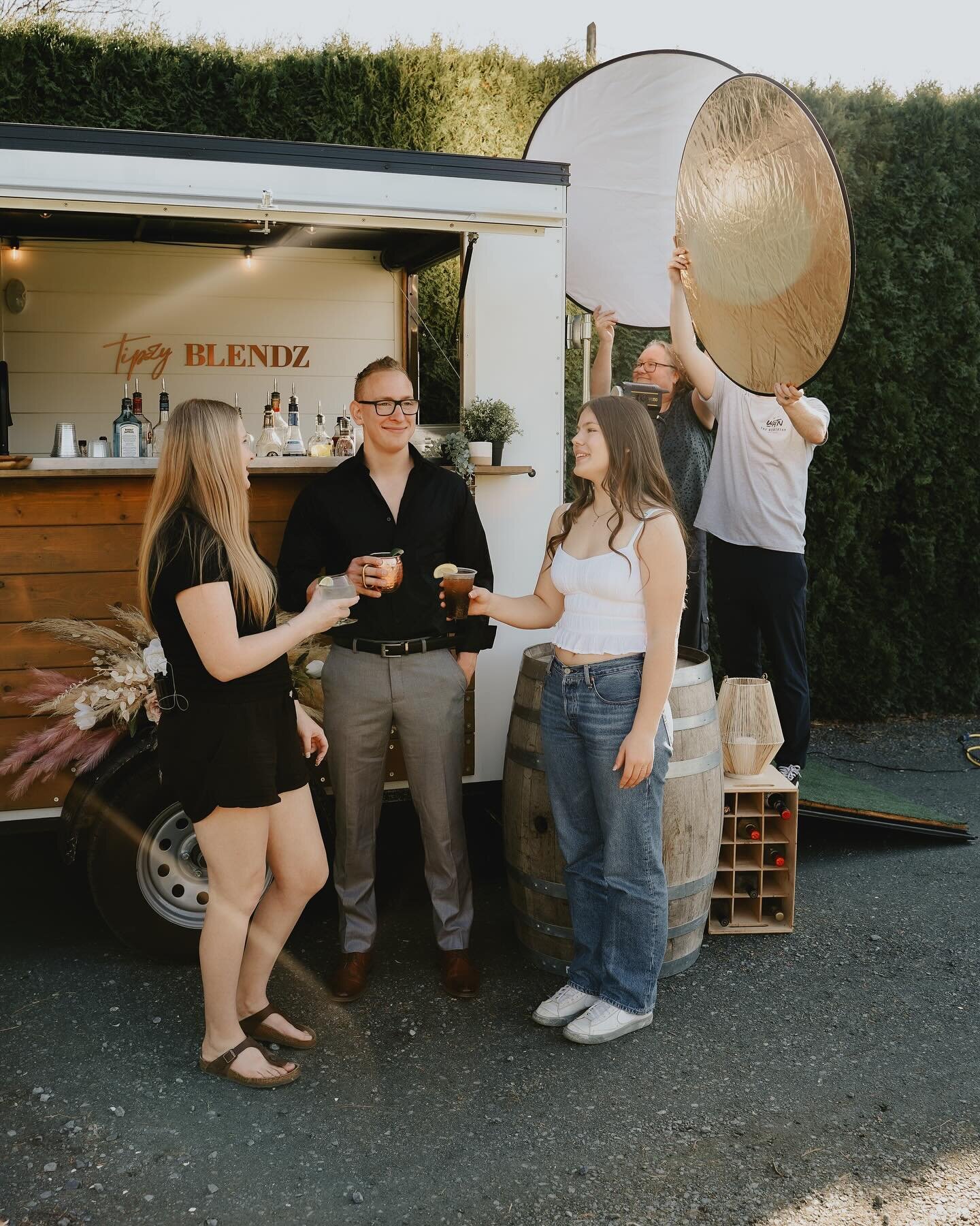 It takes a village to run a photoshoot 🤝😅
 
A few weeks ago we shot for @tipzy.blendz and were battling the bright sun moving and changing on us ☀️We brought some reflectors just in case, which ended up being Scott and @kristapetrie&rsquo;s arm wor