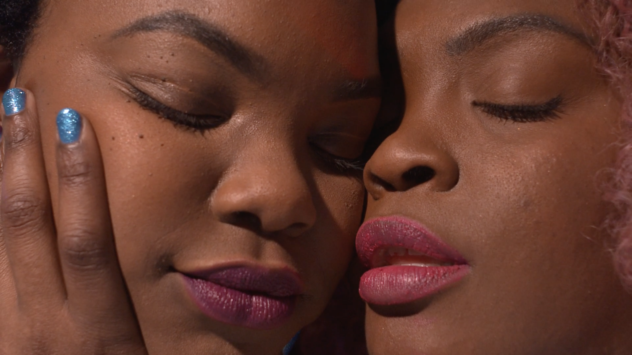 femme-sparks-still-7.png