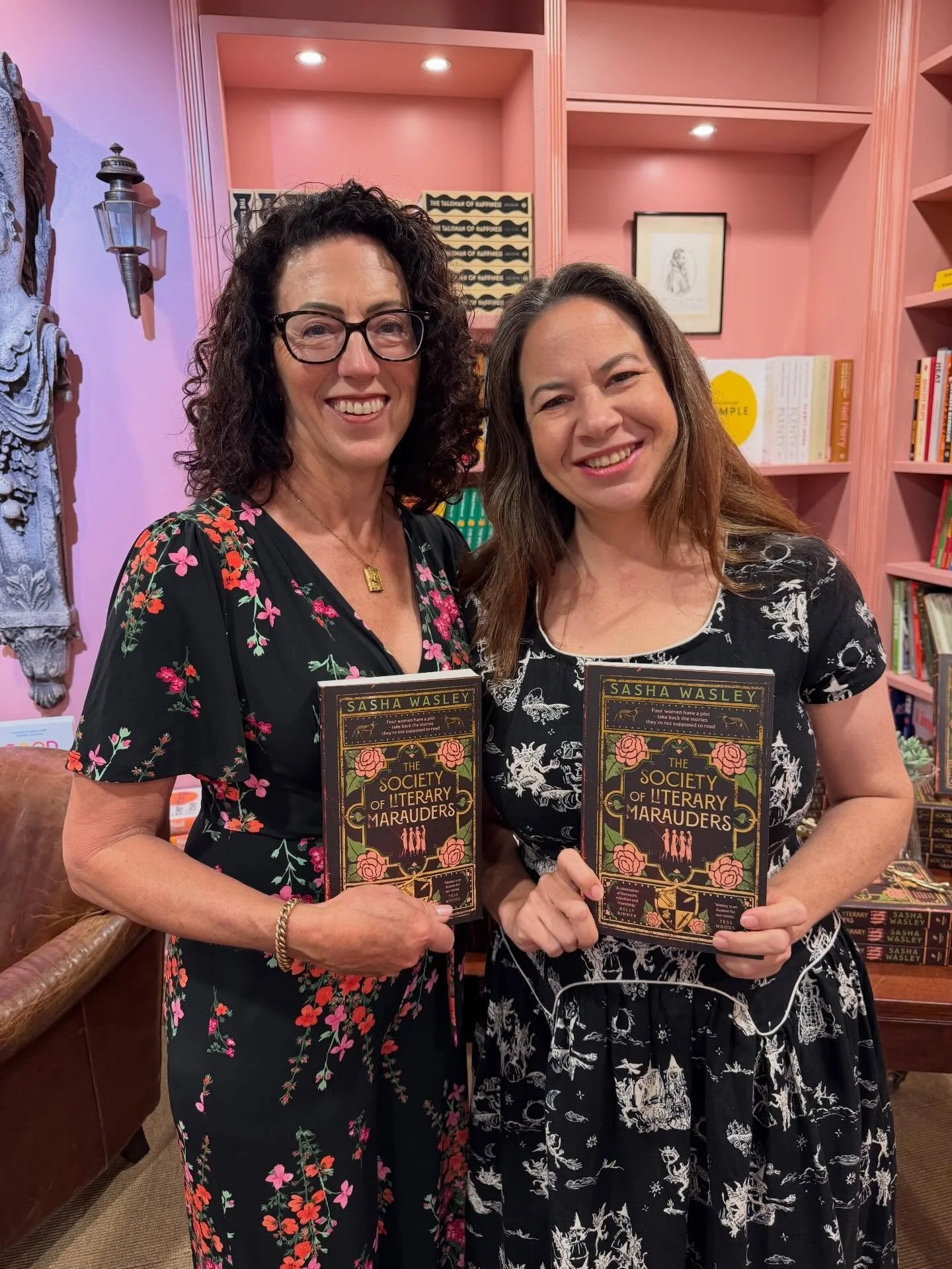 Such a fabulous night at @harryhartog.mosman chatting to @sashawasley_author about her new release The Society of Literary Marauders. 🎉

Hearing about the extensive research Sasha did to make the story so authentic was fascinating. If you love histo