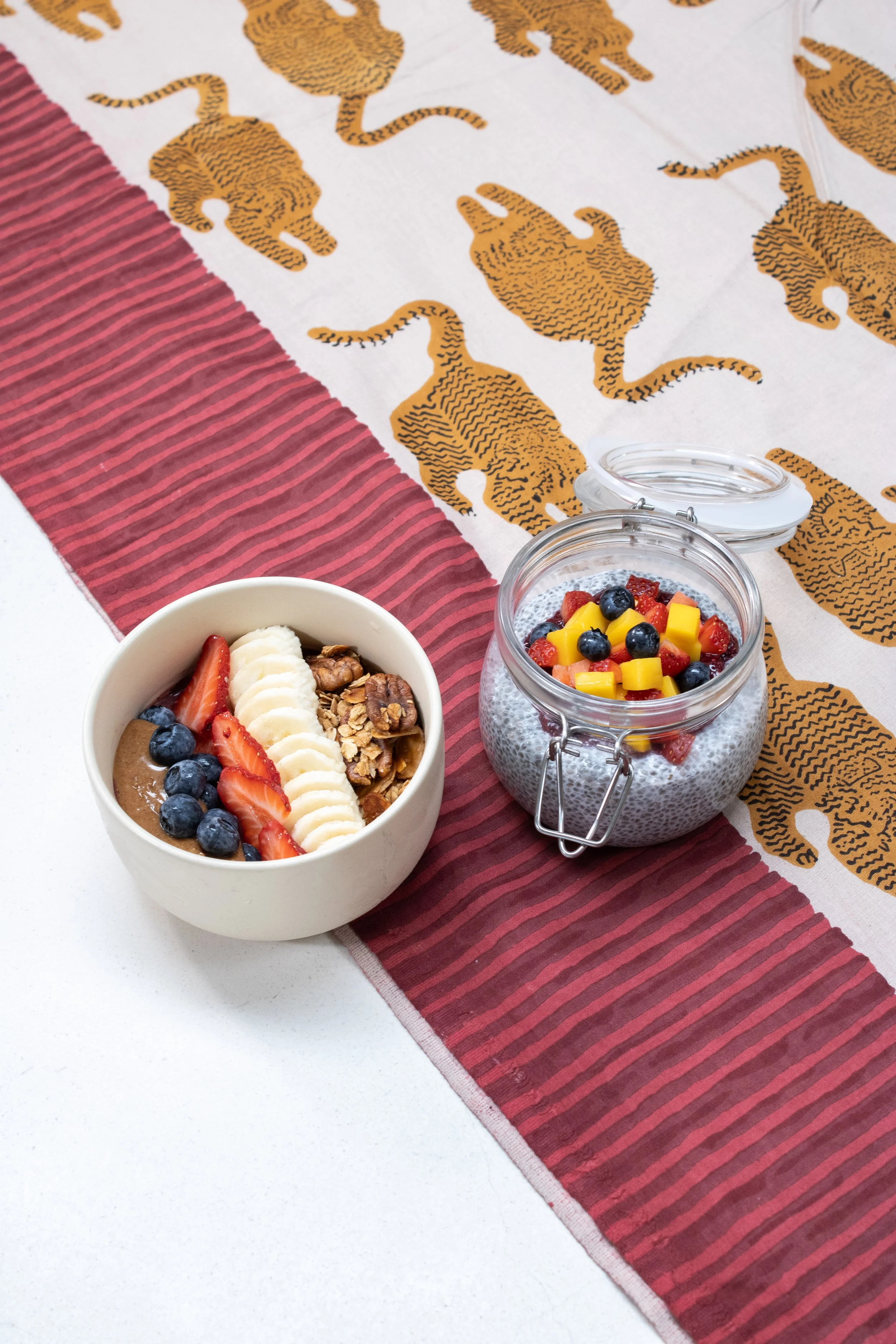 Acai bowl & Chia Pudding