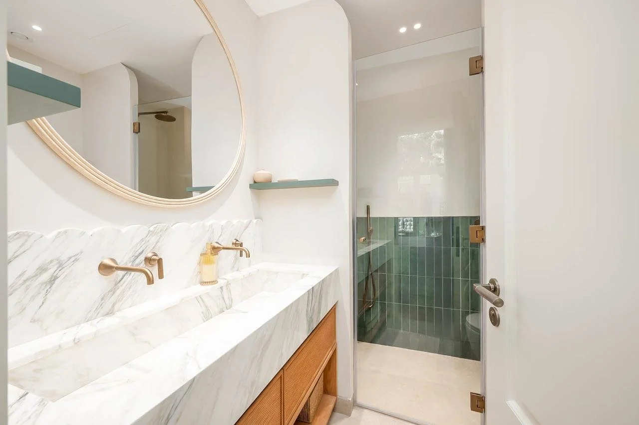 The LoLo Market Water Bottles