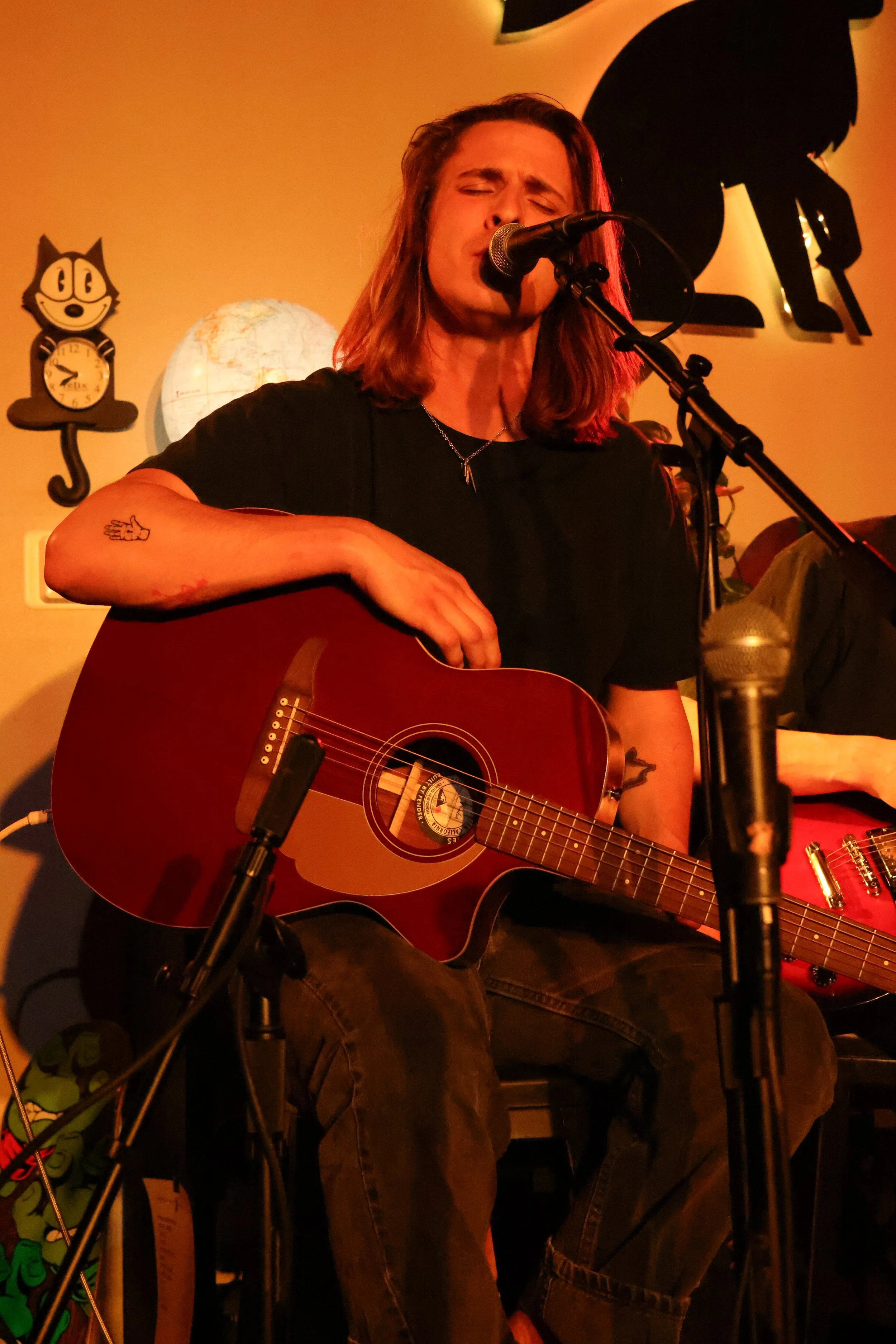 Walker & The White Lines at Tinier Desk Concerts by Jackalope Creative