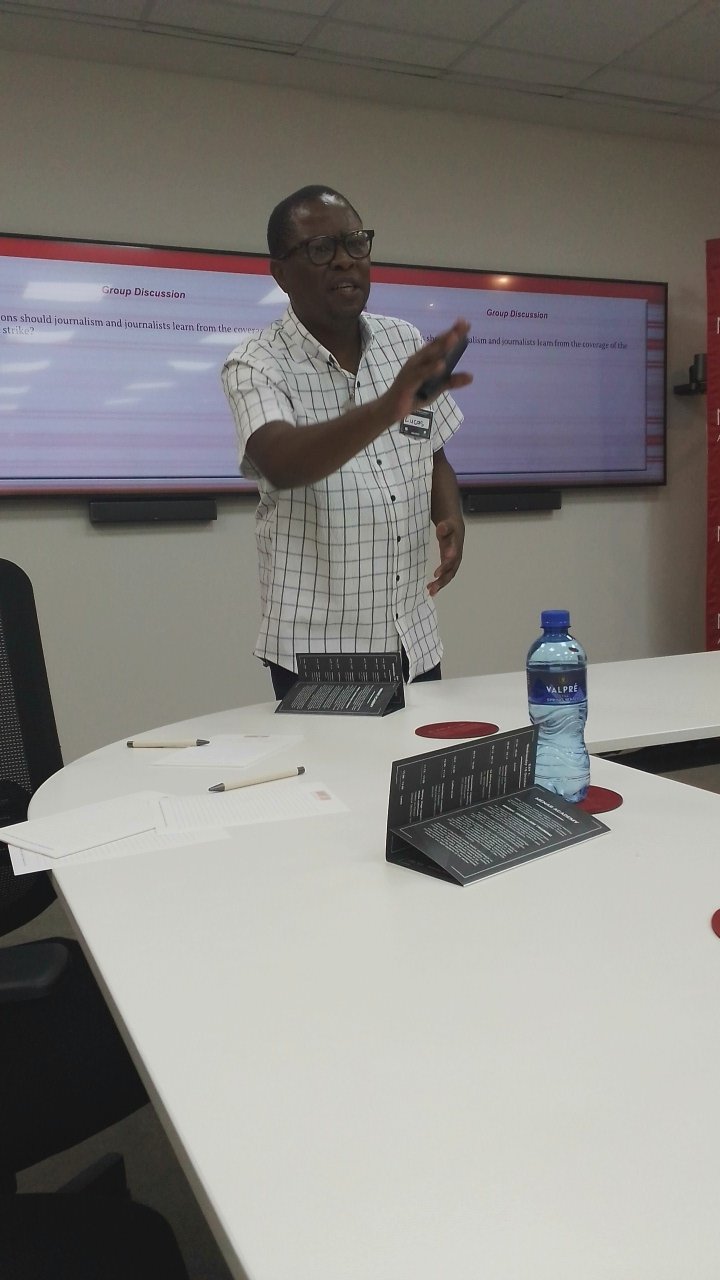  The highlight of Day 1's presentation was when Lucas Ledwaba took us into the dynamics of the Marikana Massacre 