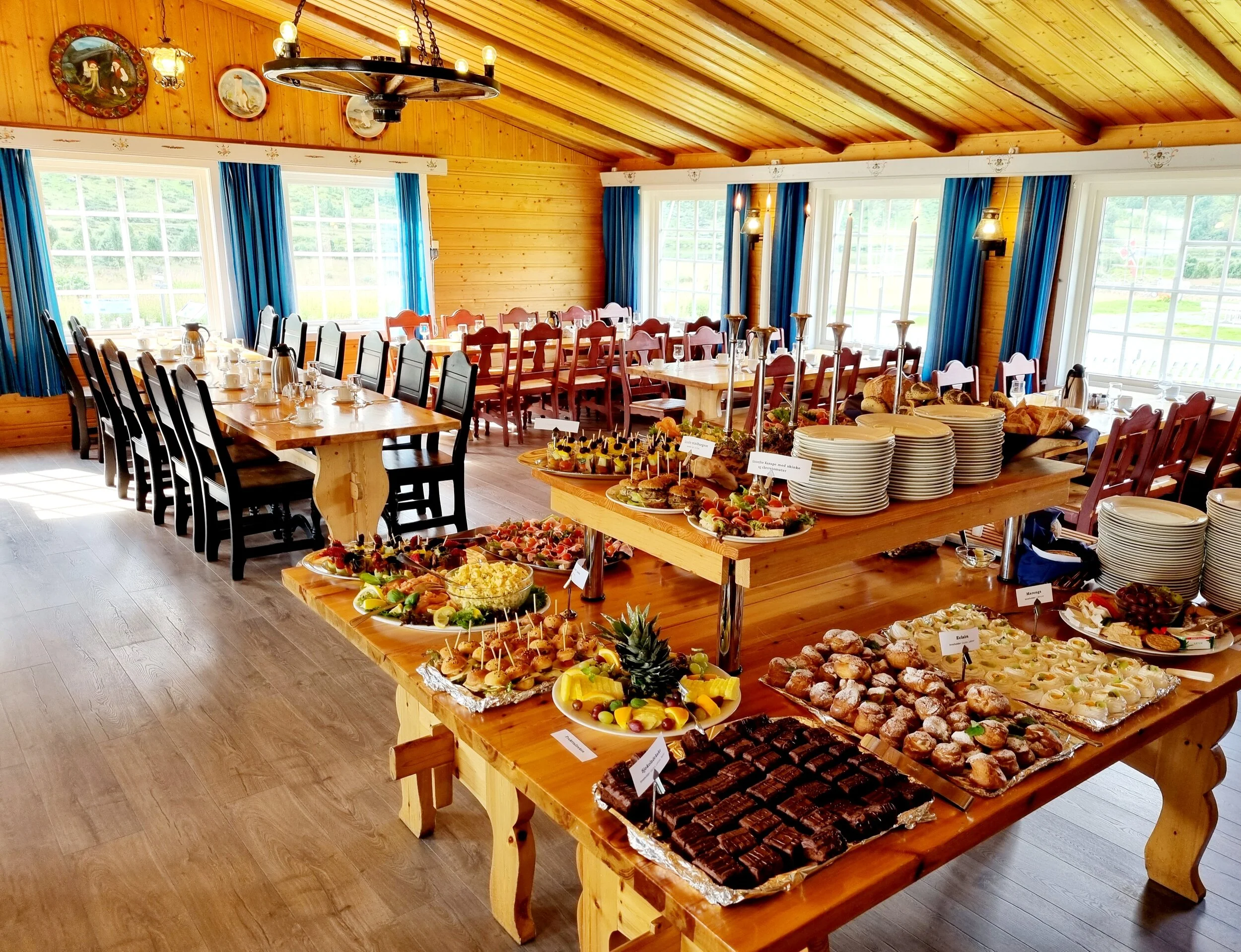 17.mai buffet på Østerbø Fjellstove