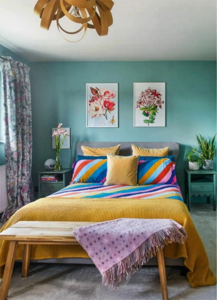 Celebrating the guest room by embracing colour