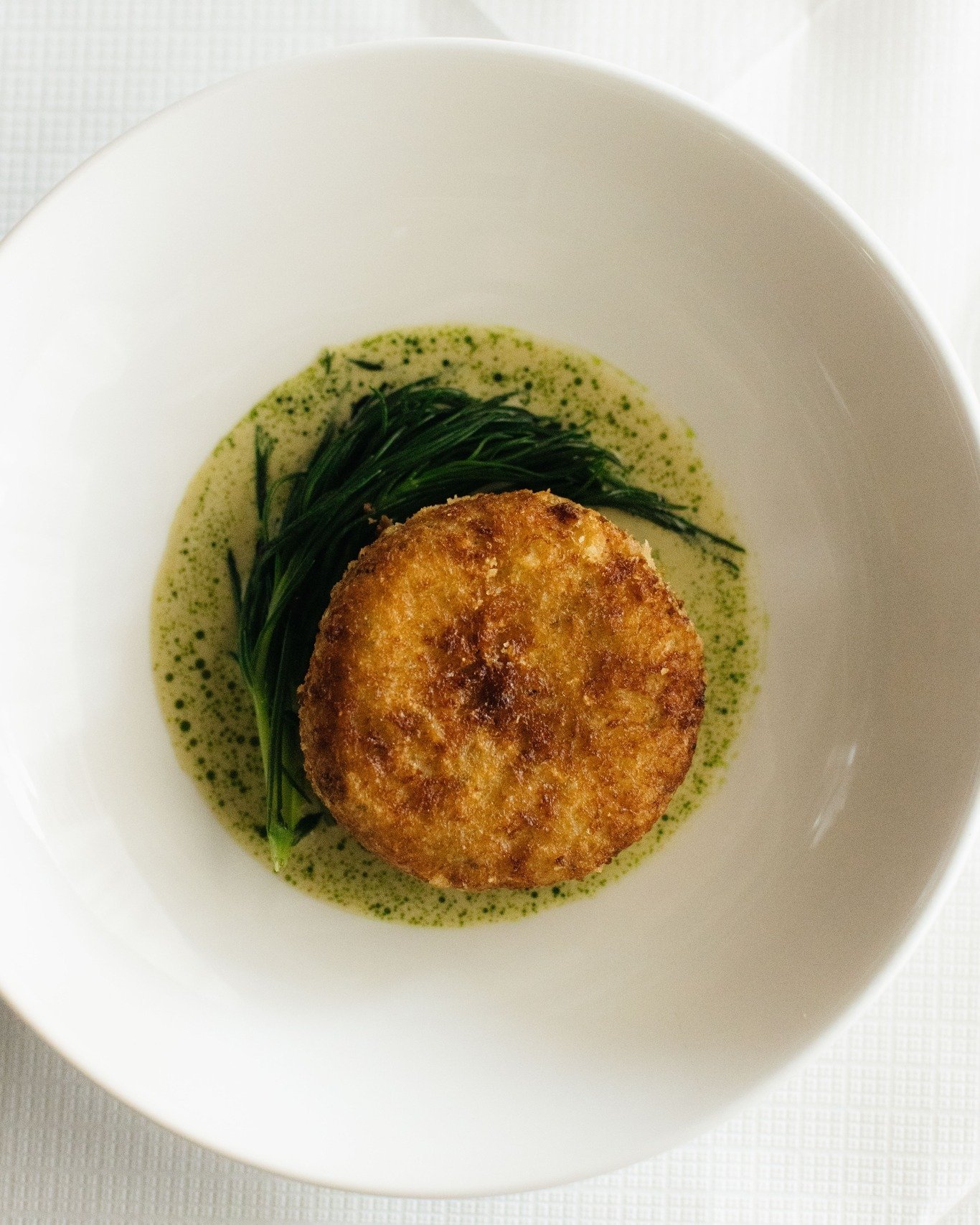 Smoked haddock and cod fishcake with anchovy sauce.
A regular on our menu and for good reason - simple and most importantly, absolutely delicious.
📸 @maureenme
#LasdunRestaurant #NationalTheatre #modernbritish
