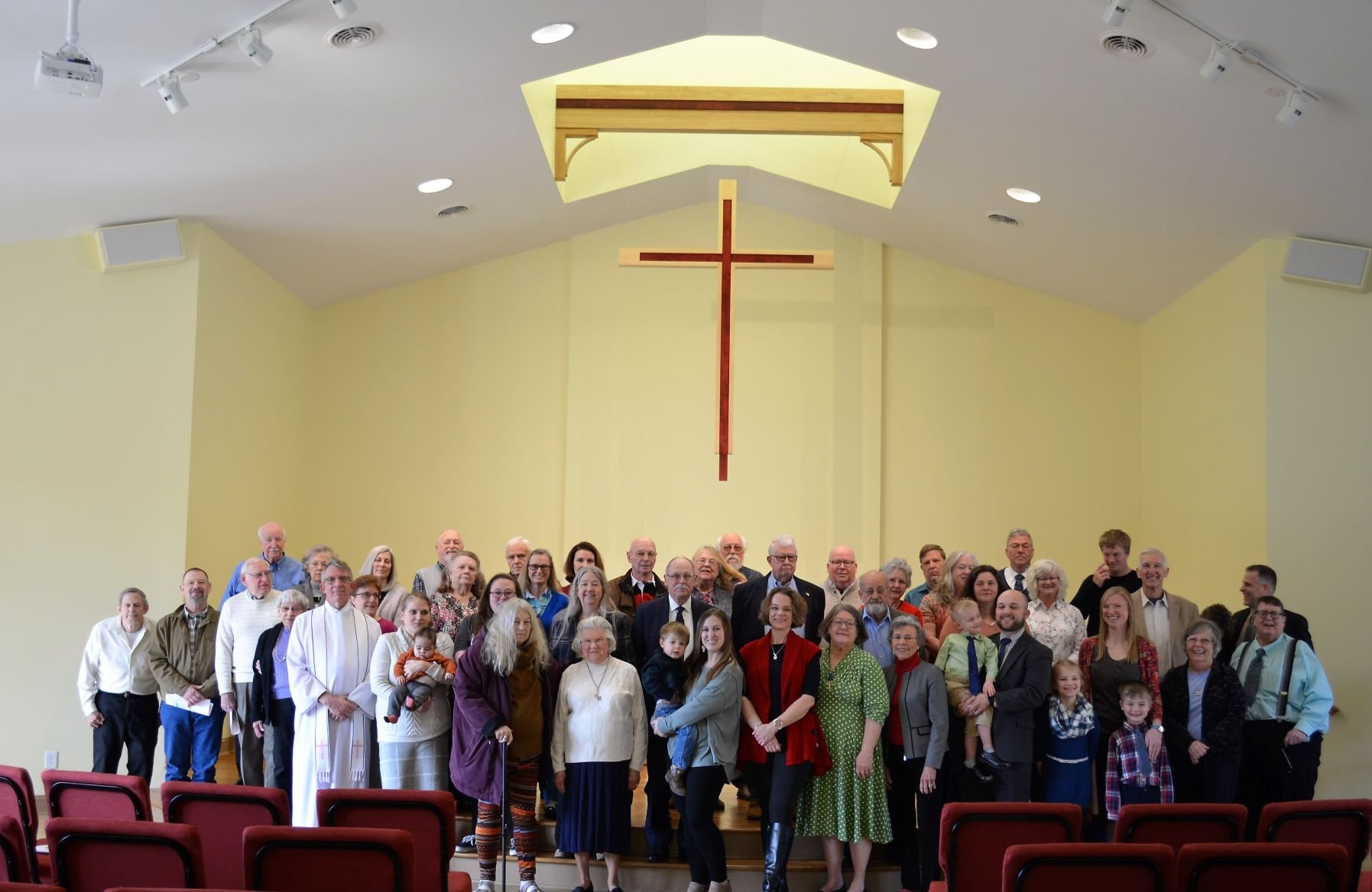 Our-Savior-Lutheran-Church_Roanoke-VA_Photo01.jpg