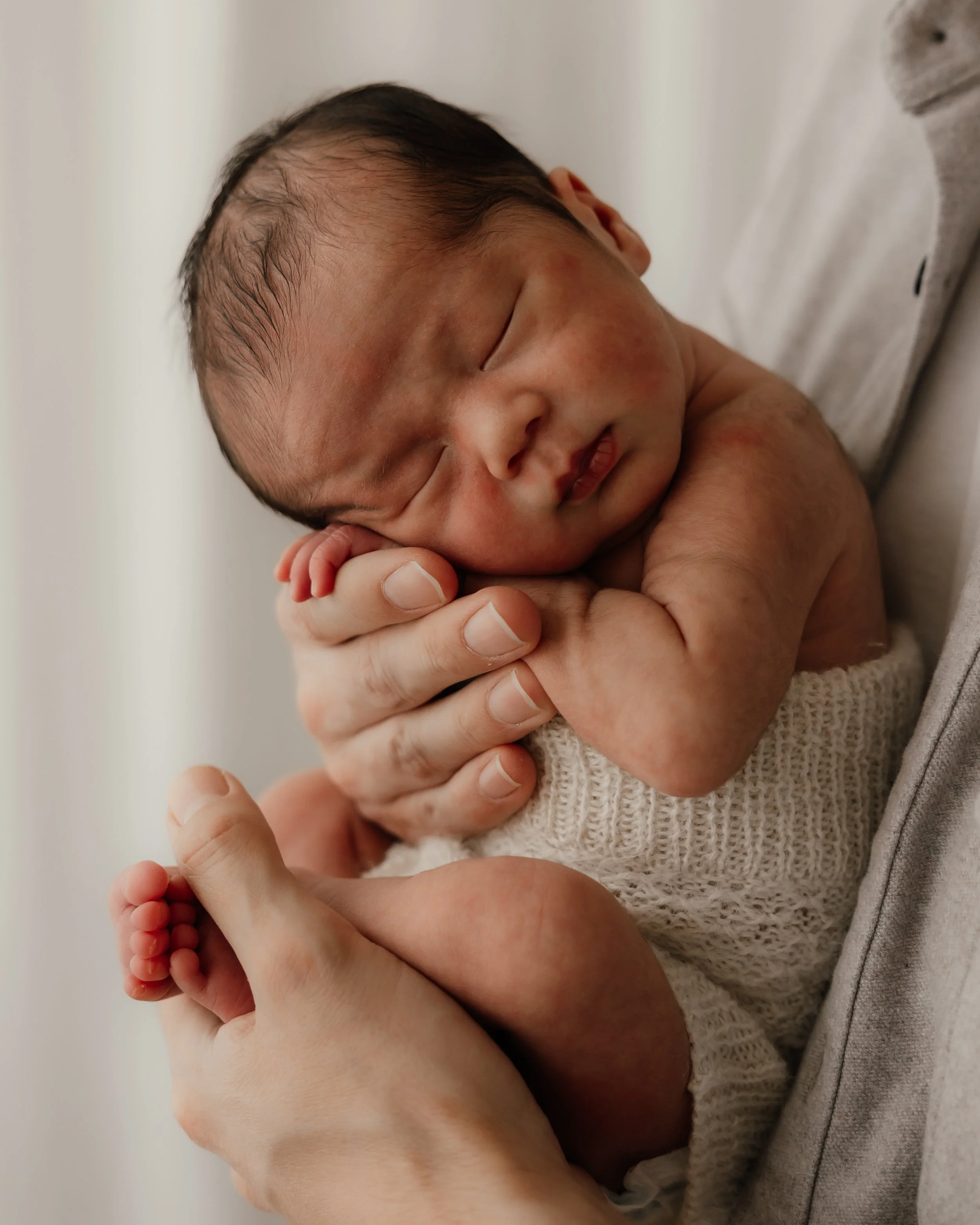 Natural newborn photography
Newborn photographer Hertfordshire
Relaxed newborn photoshoot
Newborn photography Hitchin