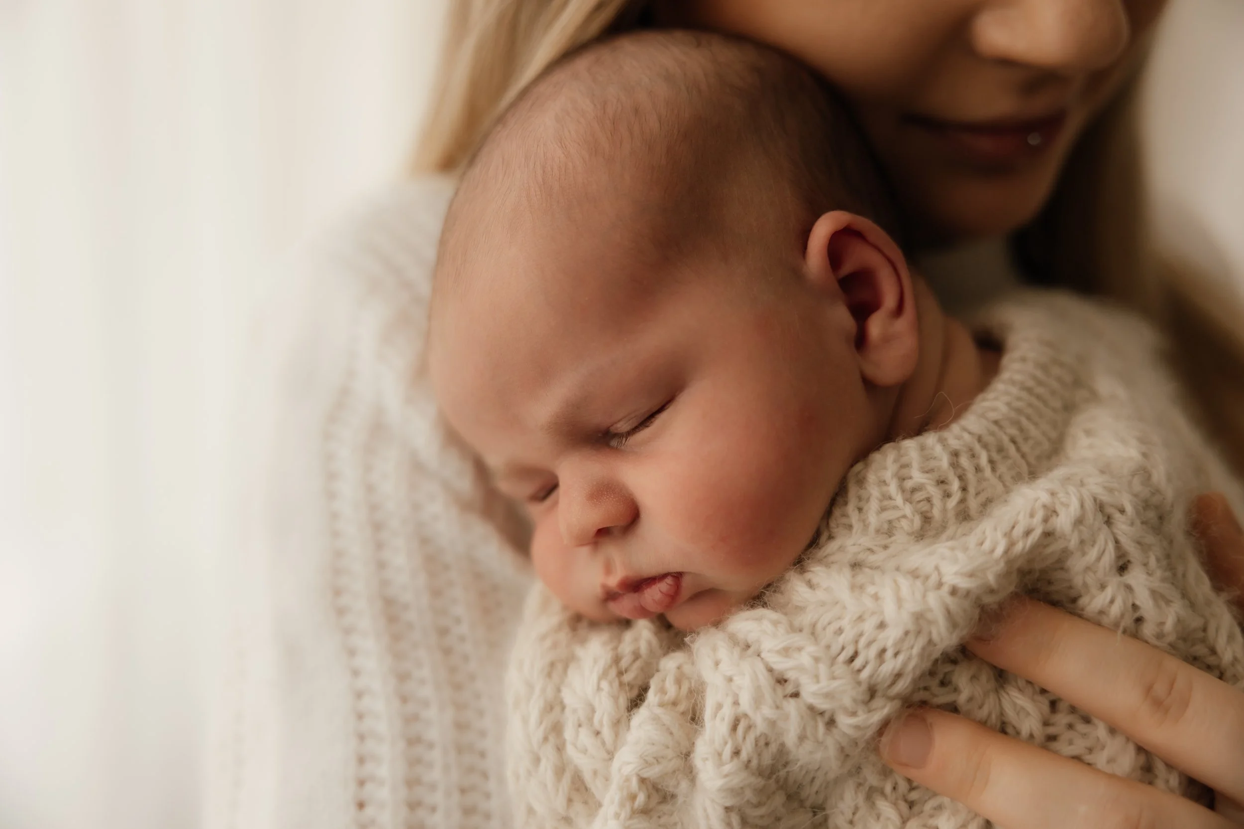 Newborn photography Hertfordshire
Newborn photoshoot Hitchin Hertfordshire
Emotive newborn photography
Natural newborn photography