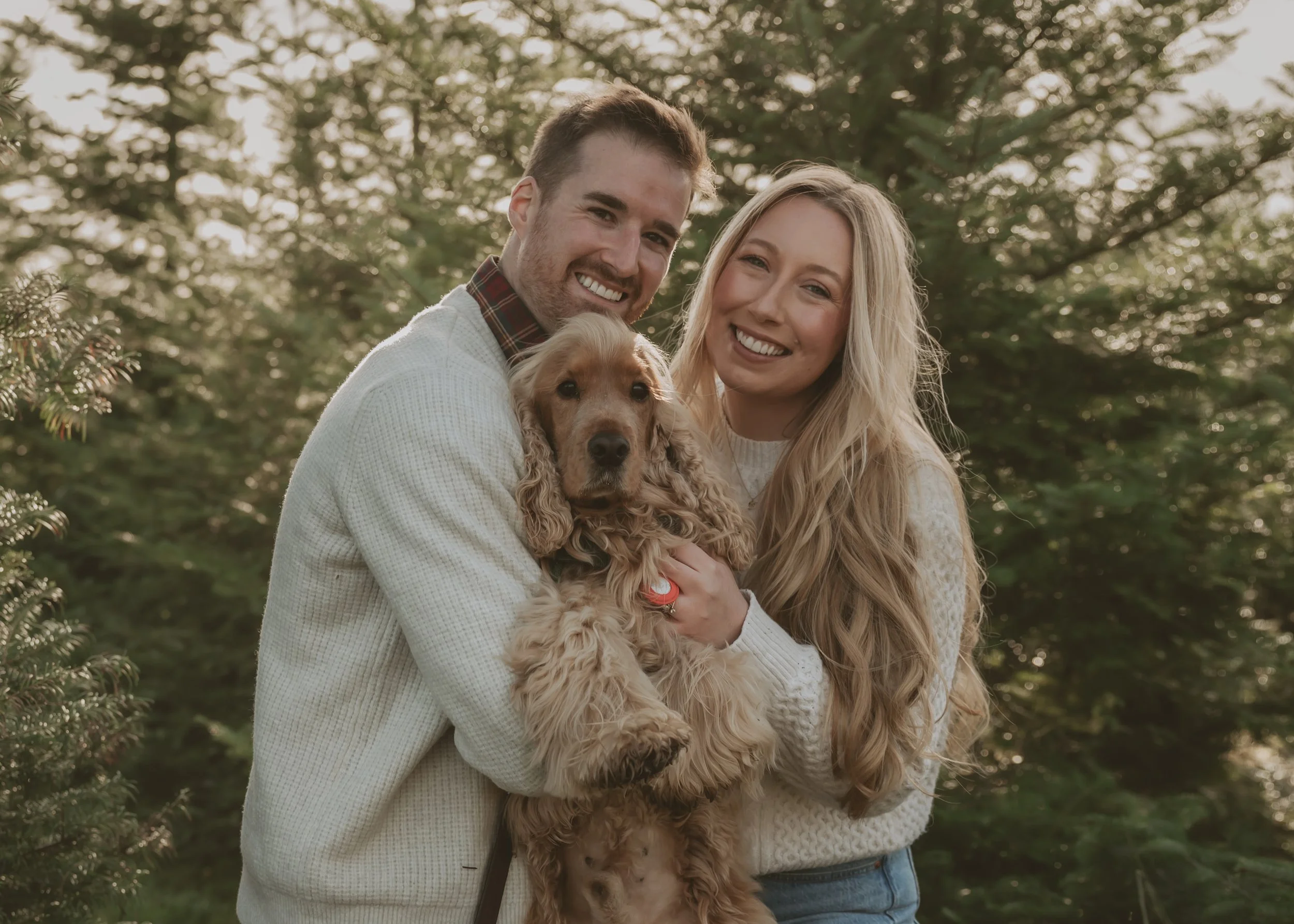 Hertfordshire Christmas photographer, Christmas mini sessions Hertfordshire, Hitchin Christmas photoshoot, family Christmas photoshoot Hertfordshire, Christmas tree farm photoshoot, studio Christmas mini sessions Hitchin, natural Christmas photograph
