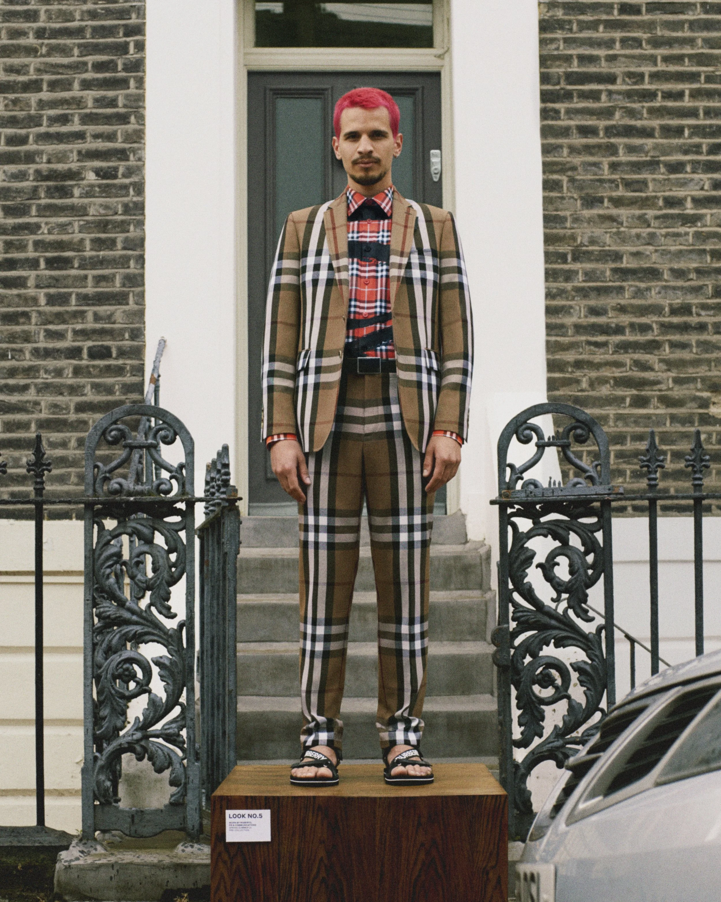 2021_SS21_PC_LOOKBOOK_RGB_CROPPED_LOOK_05.jpg
