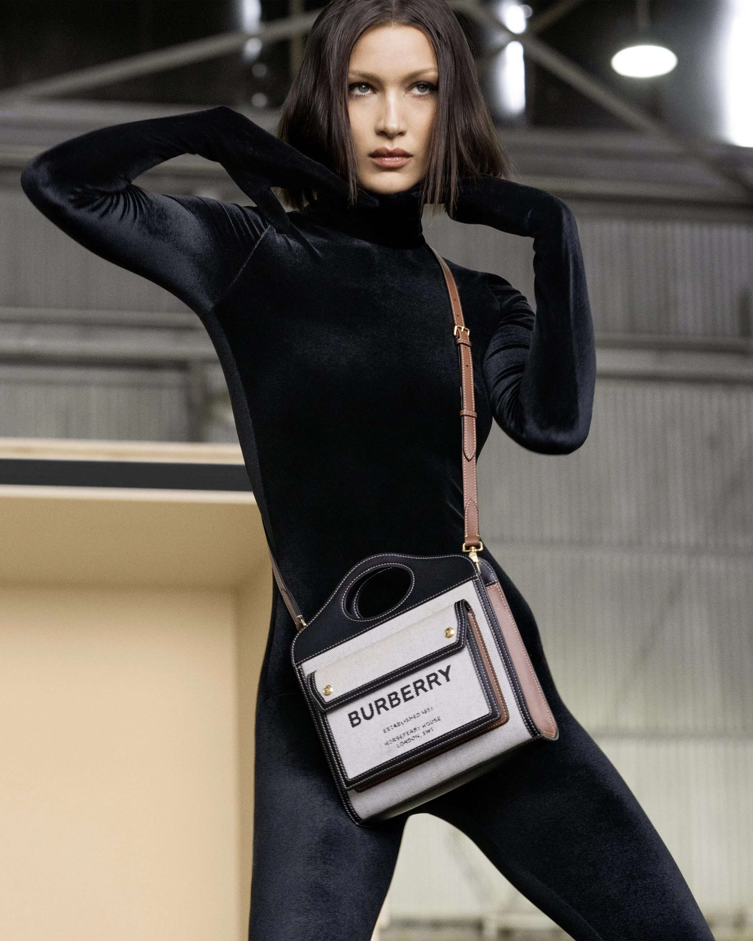 2020_AW20_PC_POCKET_BAG_CAMPAIGN_BTS_RGB_CROPPED_24.jpg